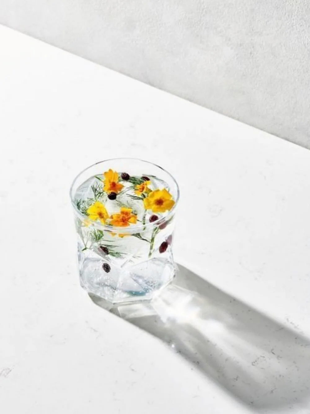 ✨ I often think we underestimate the power of hydration. We see it as a basic task, a glass we need to fill, a routine to tick off, but it&rsquo;s so much more than that.
Hydration is one of the quiet ways your body takes care of itself. It supports 