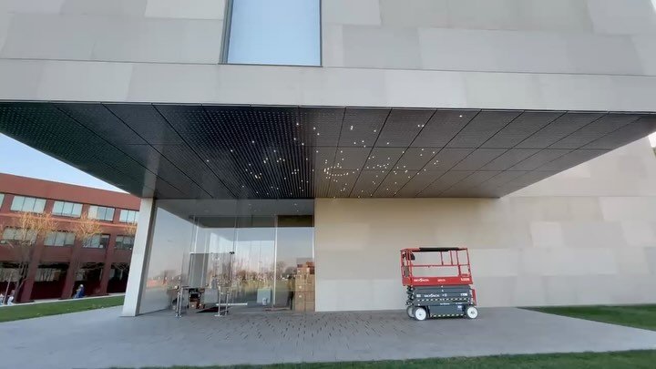 Microcosm by @leo_villareal_studio site specific work @nermanmuseum is compromised of ~11,300 individually controlled LEDS arrayed across 64 stainless steel panels. Tolerances on this project were held below 1/16&rdquo; over the surface area of 2 ten