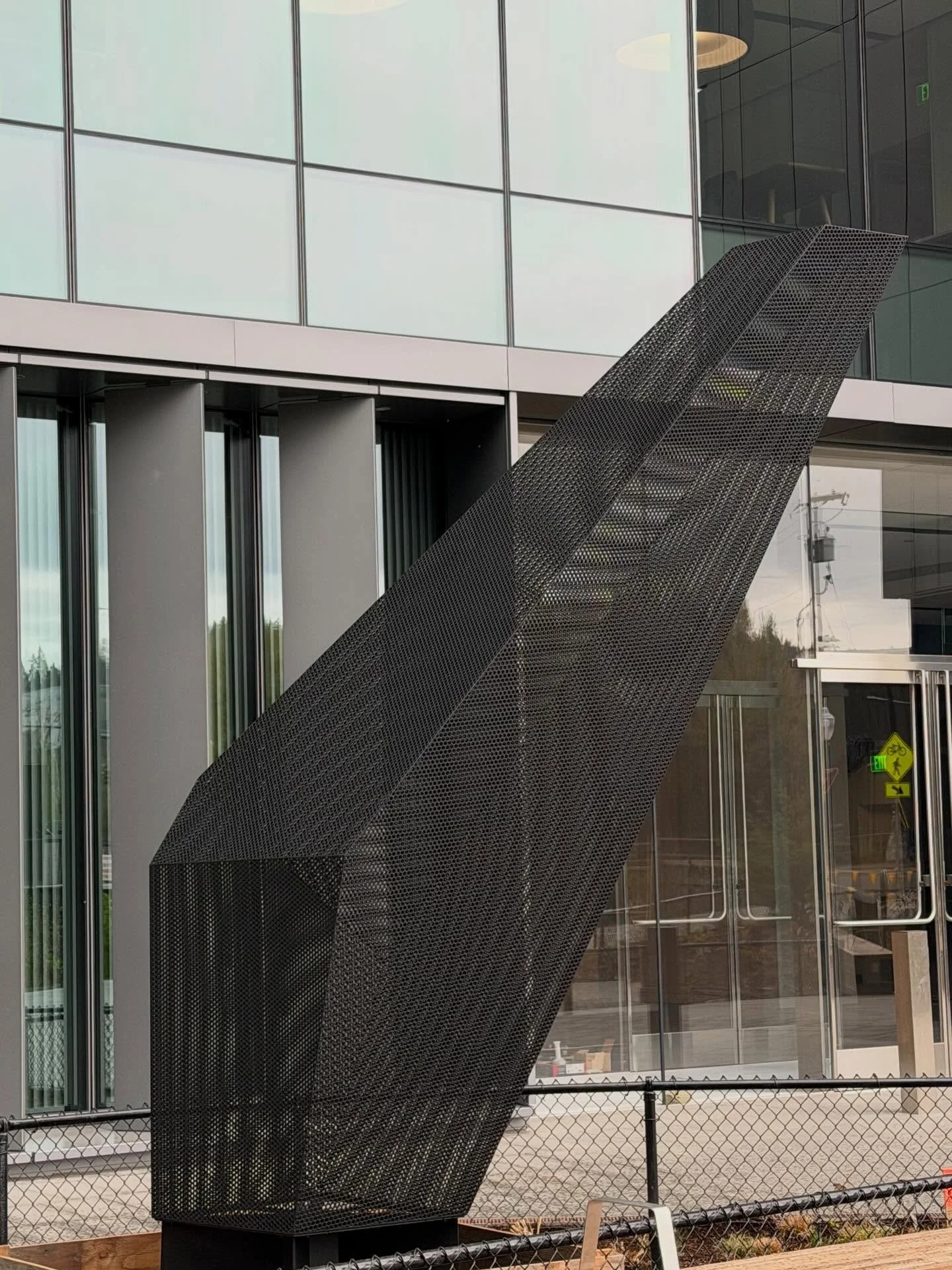 @mtdelucia latest sculptural creations, commissioned by the University of Oregon Campus for the Accelerating Scientific Impact.  These two sight specific artworks utilize perforated stainless steel, with hyper matte black finish to create transfixing