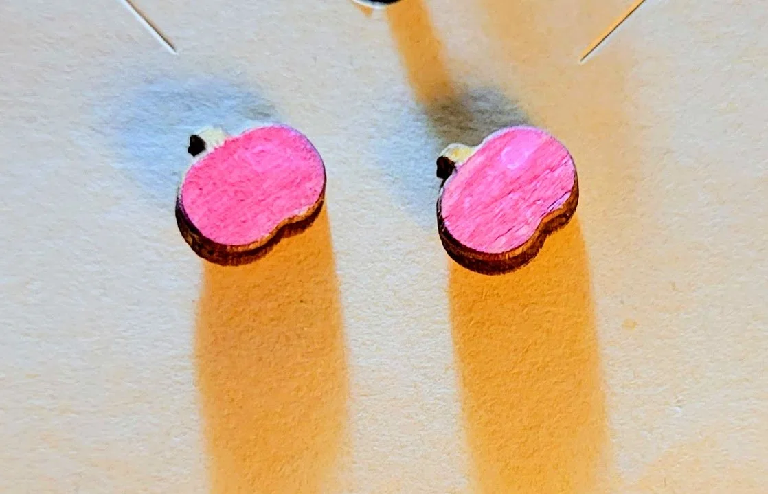 #190 sm red apple earrings