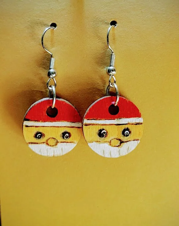 #104 sm santa face earrings