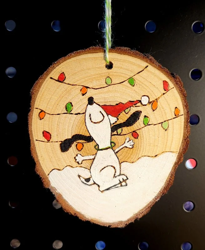 #49-SNOOPY WITH CHRISTMAS LIGHTS ornament