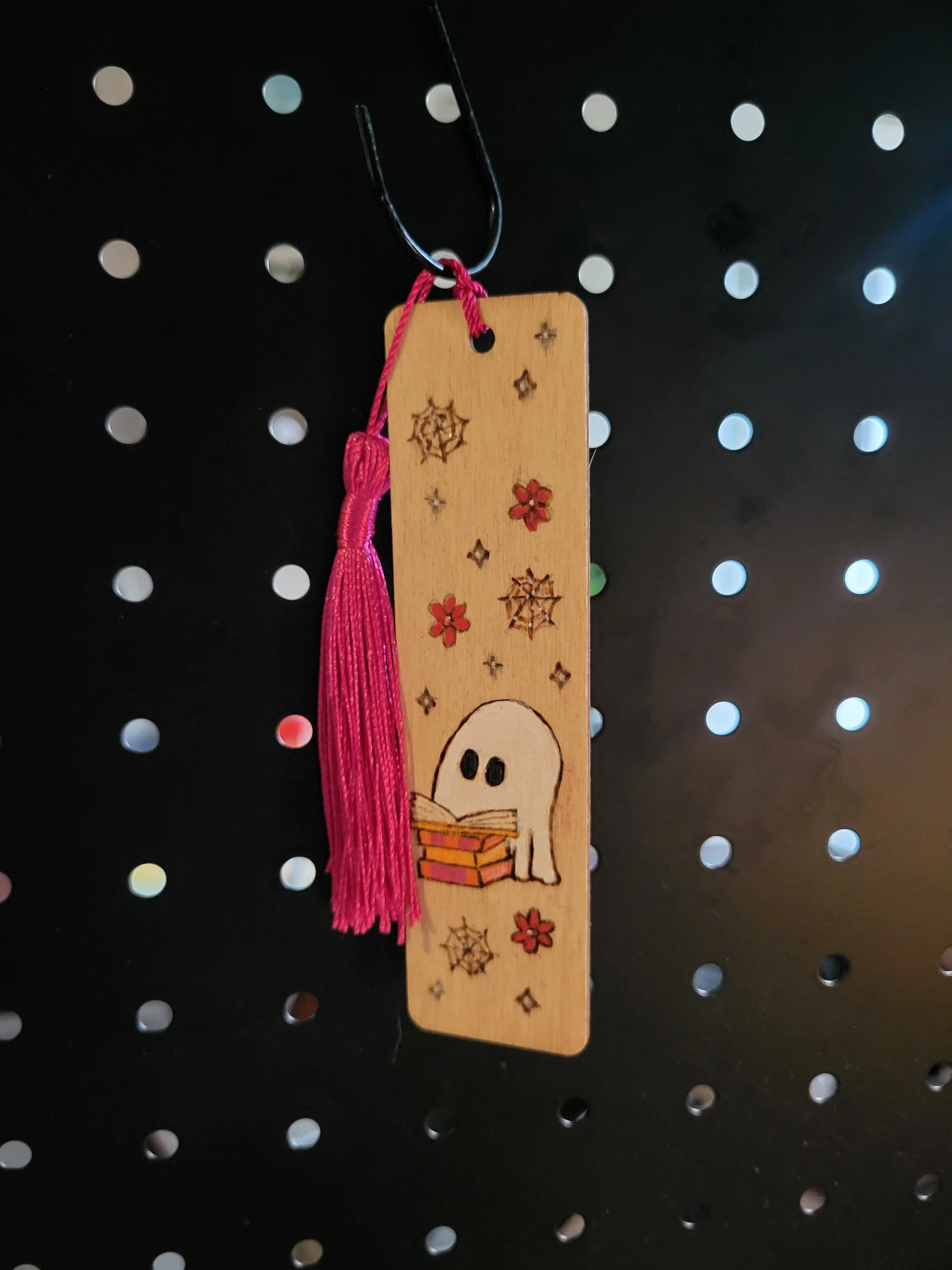 #211 Ghostly reading bookmark