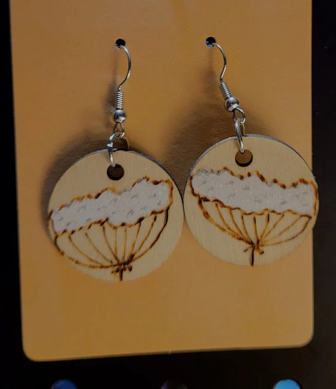 #139 white yarrow earrings