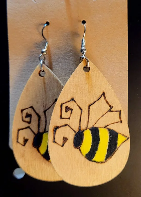 #187 big bee earrings