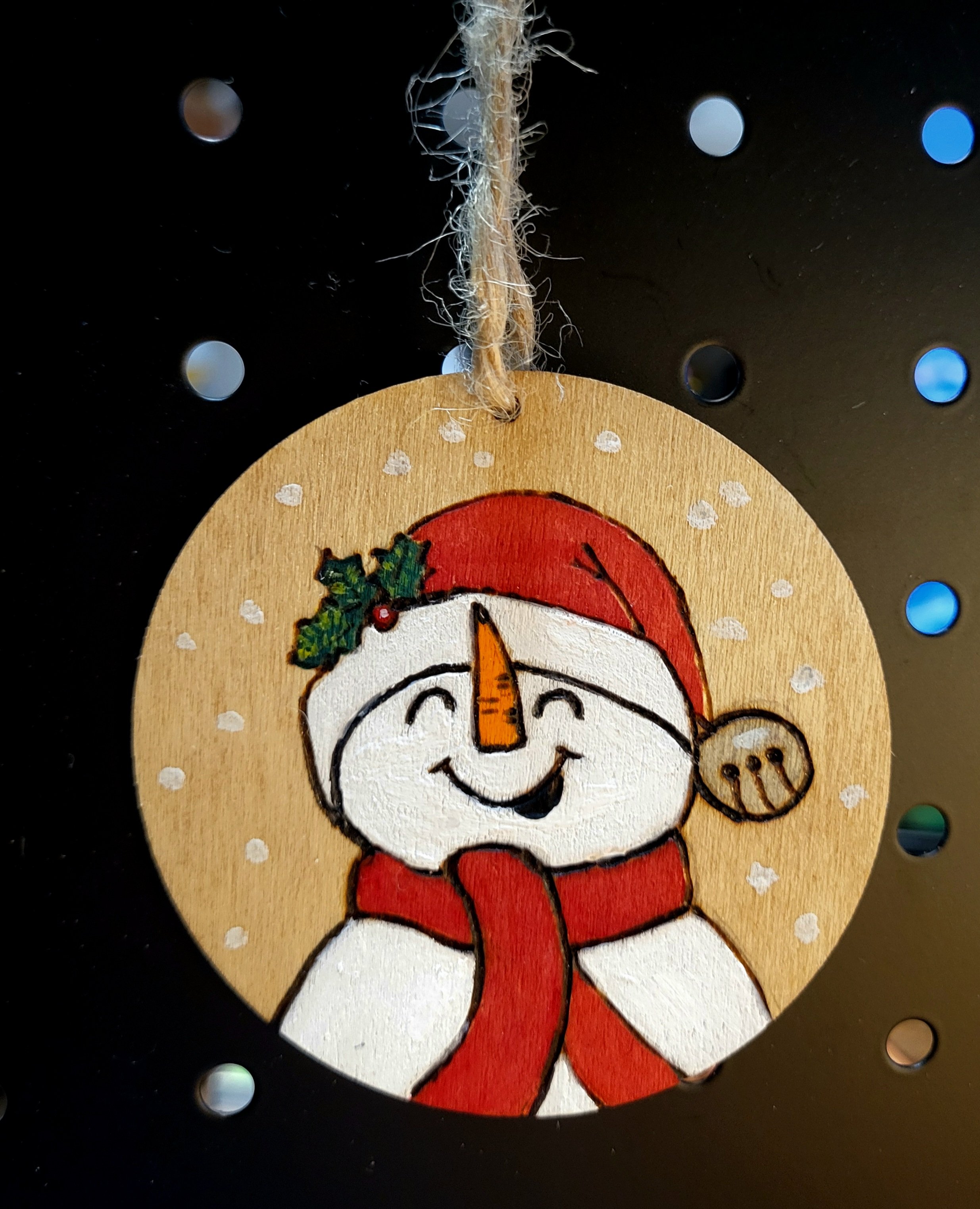 #57-smiling snowman ornament