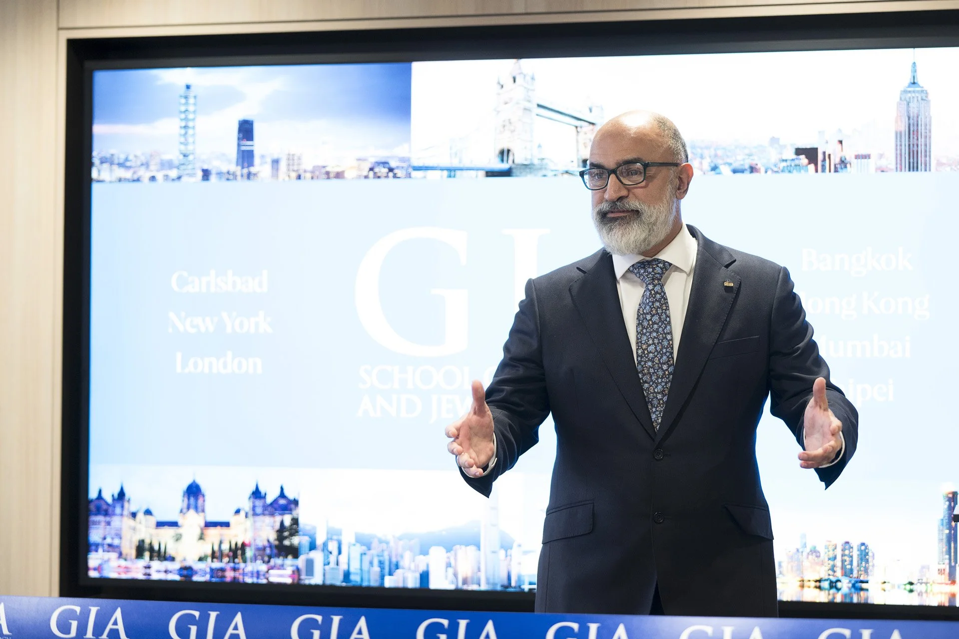 096_GIA_OpeningDayOct26_JZ8_8088LR.jpg