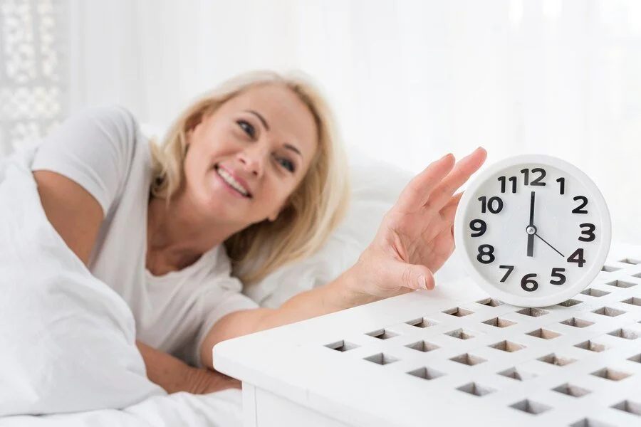 HORMONES AND INSOMNIA NAVIGATING SLEEP CHALLENGES IN PERIMENOPAUSE