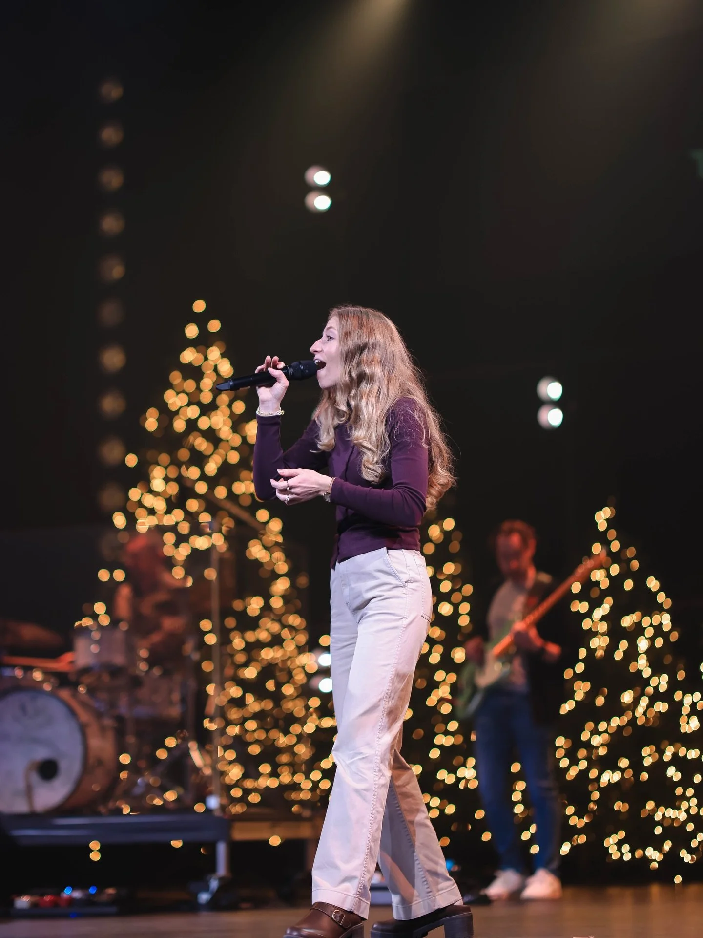 Christ our Savior is born!✨🎄