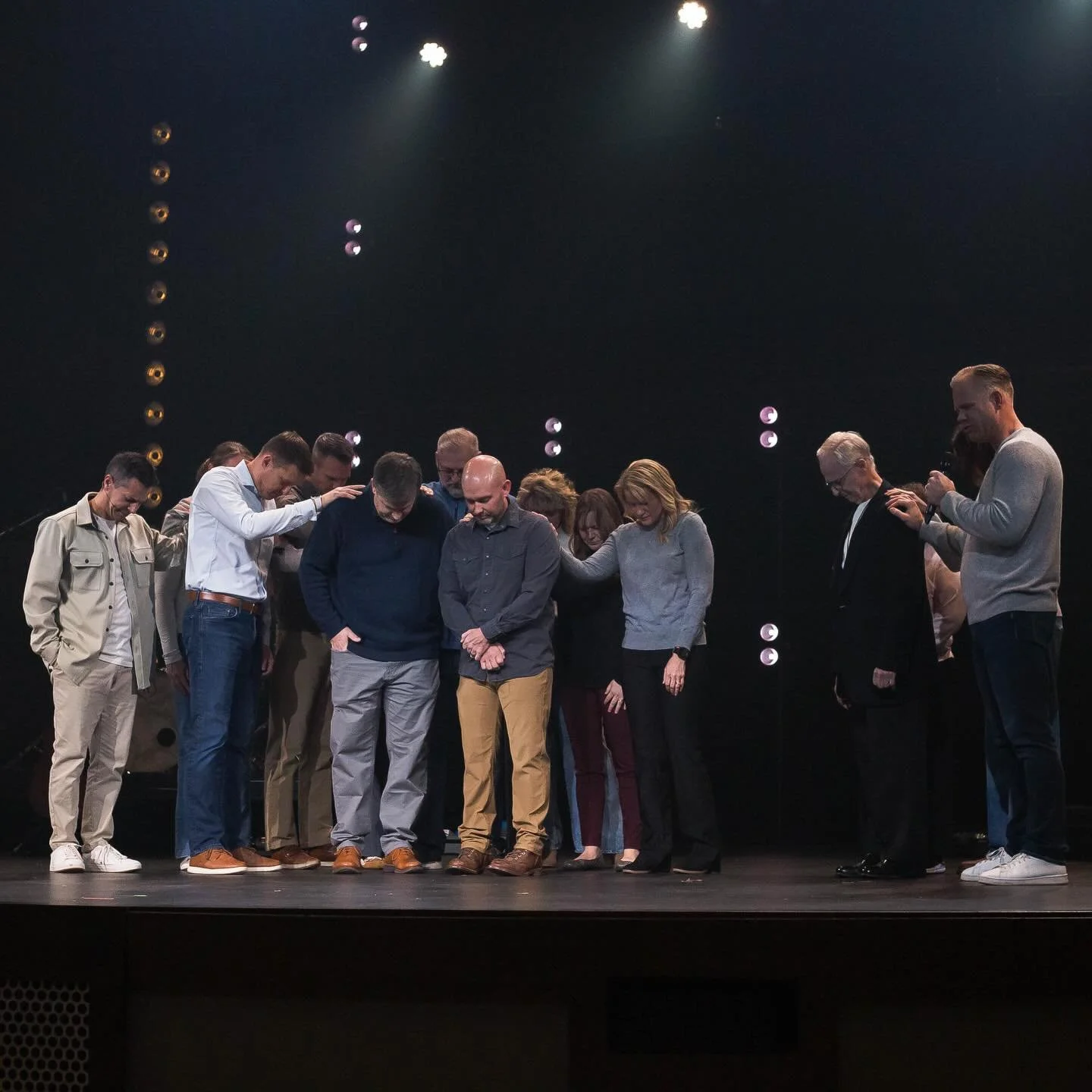 Happy Sunday! Grateful for another day to gather, worship, and be renewed.⛪️