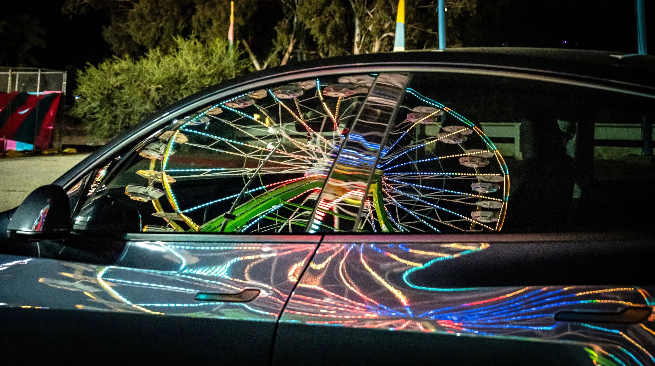 Ferris wheel car reflection 1.jpg