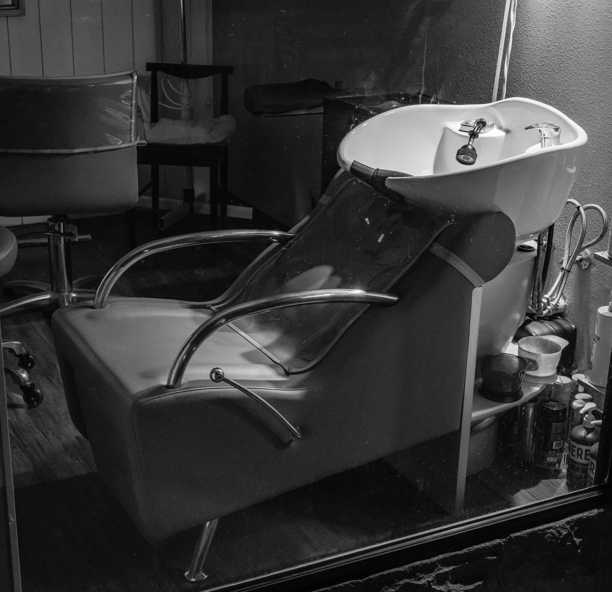 La Cumbre salon chair bnw copy.jpg