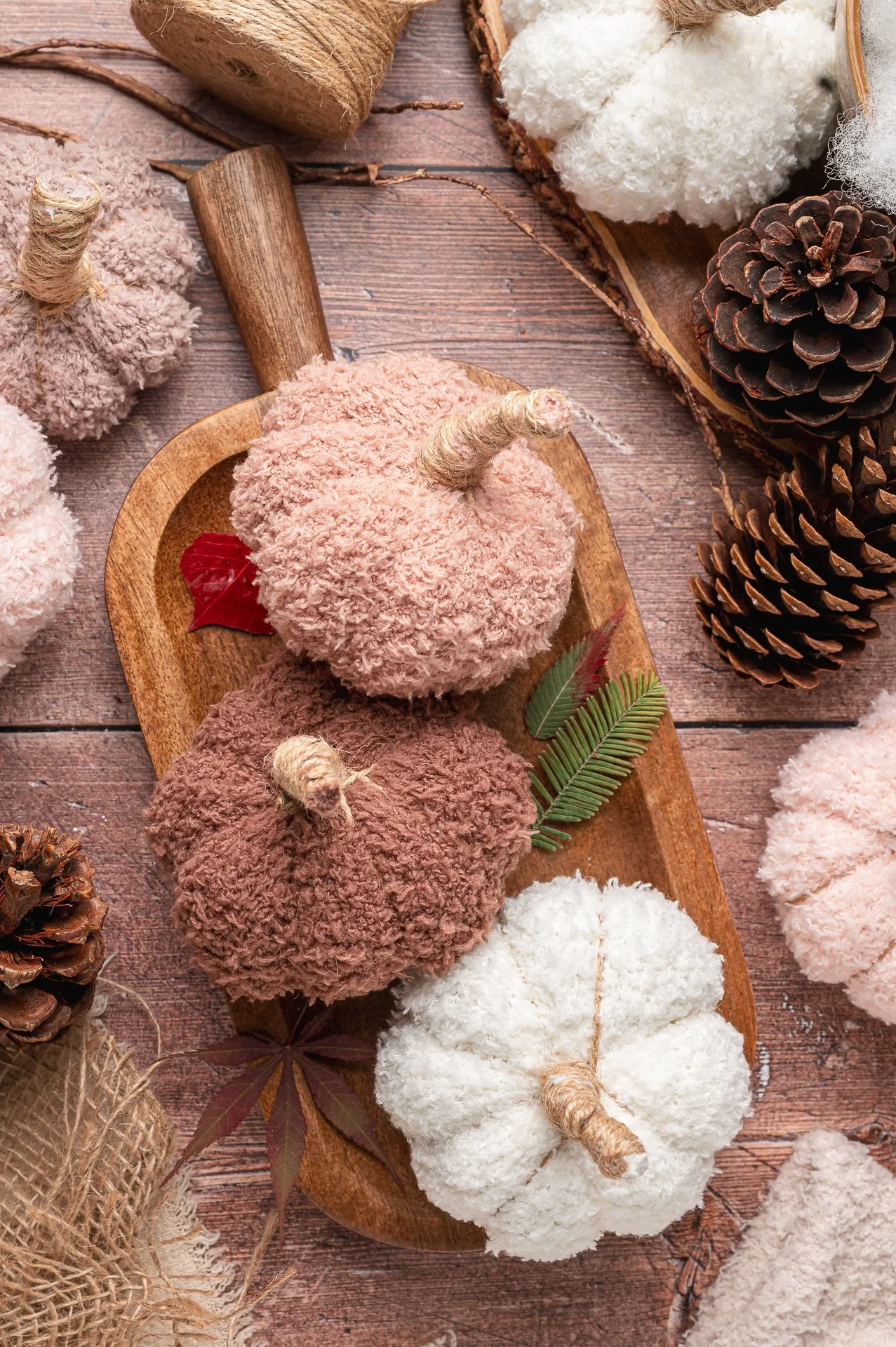 Fluffy Sock Pumpkins-18.jpg