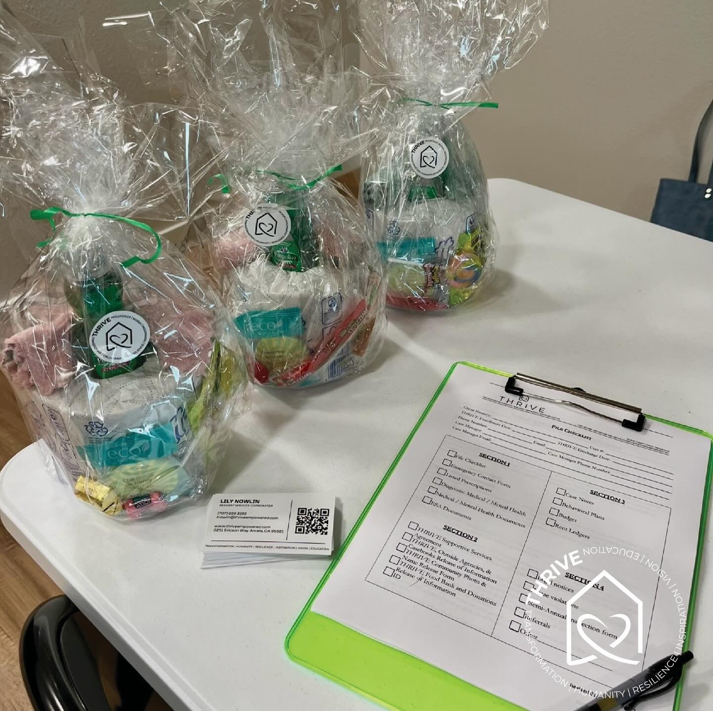 The THRIVE team is onsite a new multifamily affordable housing property in San Pablo, CA welcoming new residents to their new home! 🏠

#residentservices #affordablehousing #supportivehousing