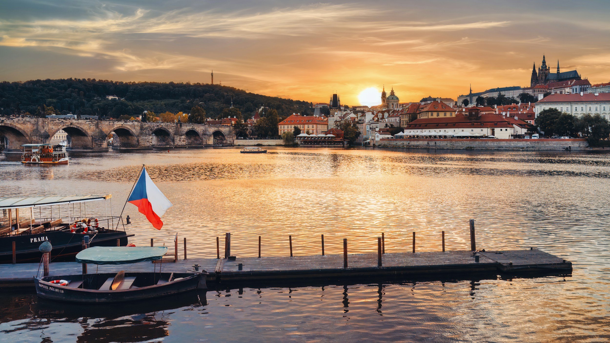Prague river sightseeing cruise for school groups with views of the Vltava river and historic city center
