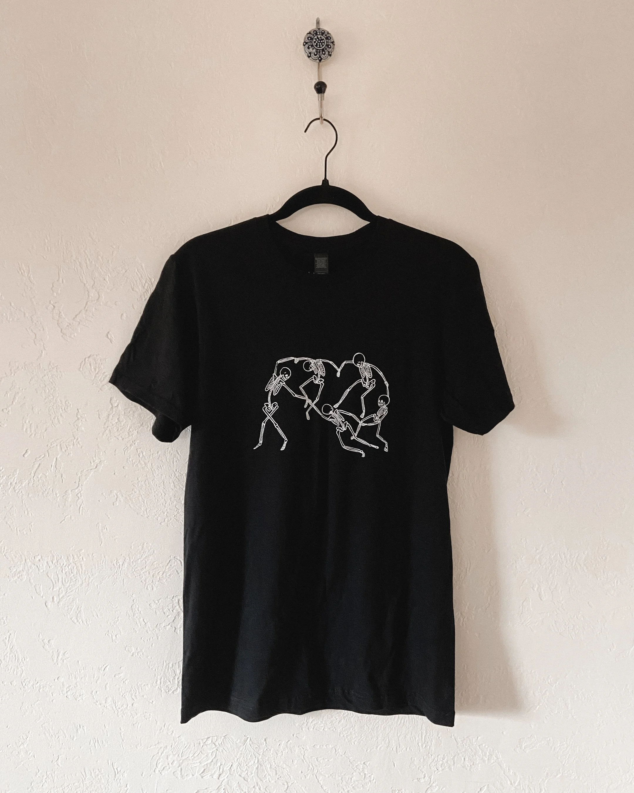 skeleton tee1.jpg