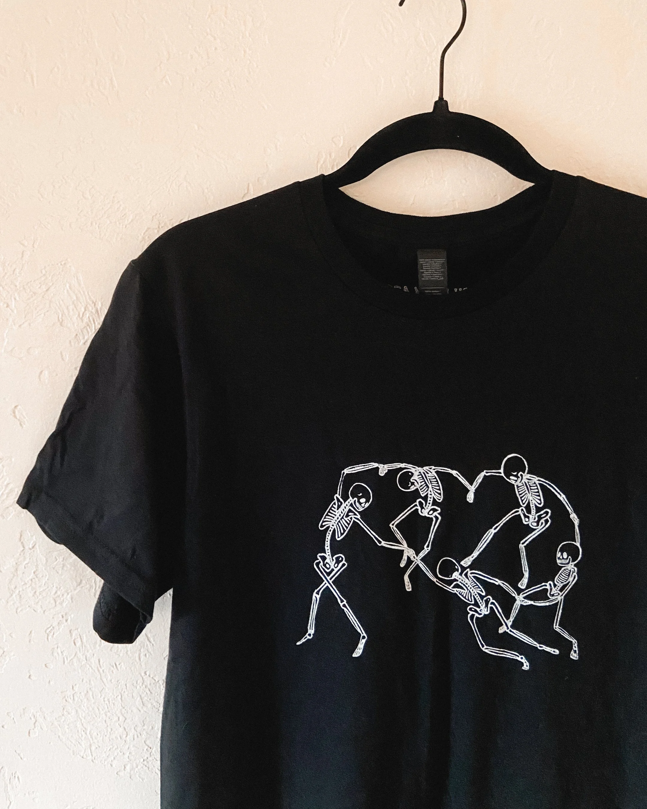 skeleton tee2.jpg
