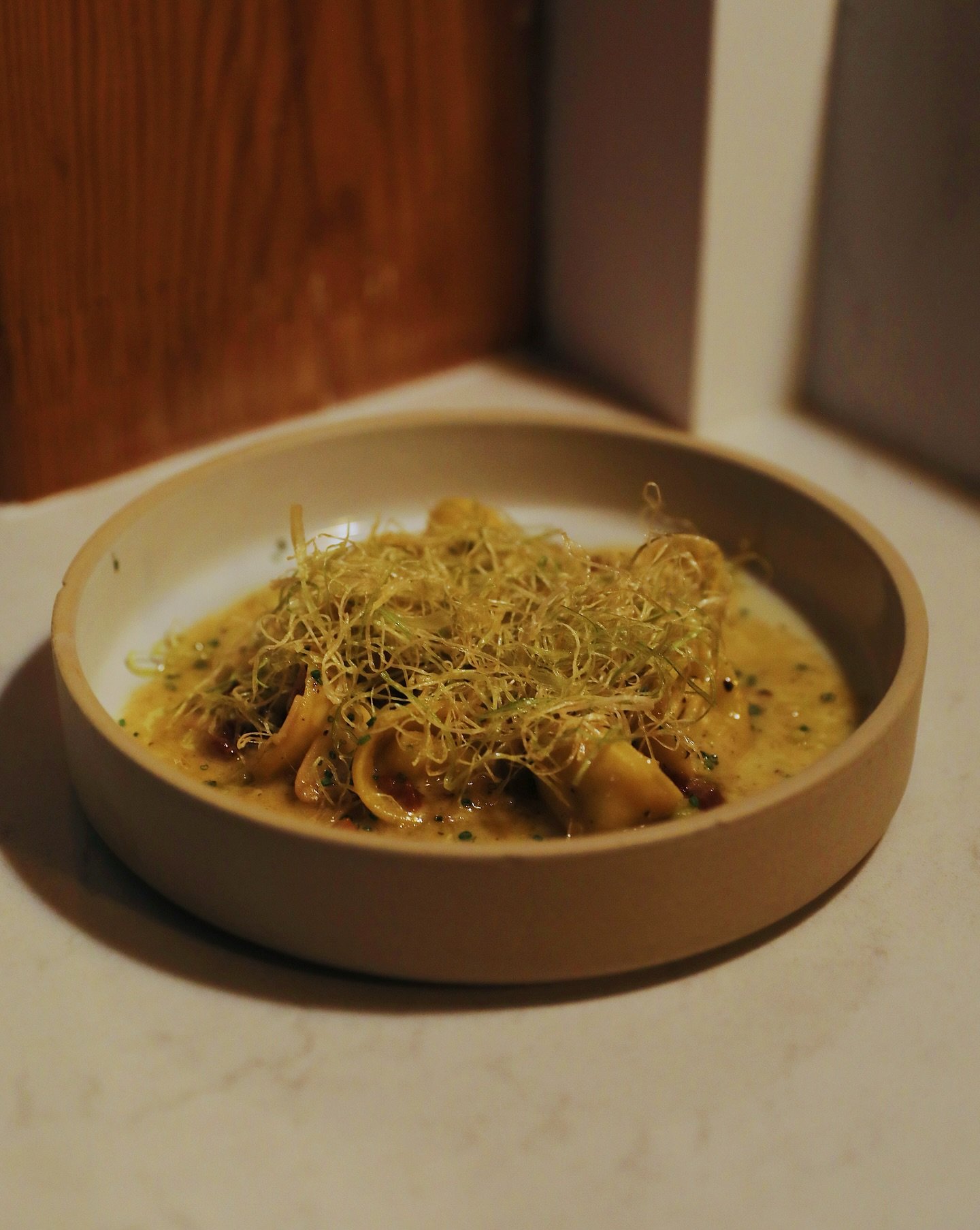 Scallop Capelletti. A staff favorite pasta, and in our opinion, a must have dish at Haerfest. Made with bacon beurre blanc and fried leeks. Have you tried this yet?