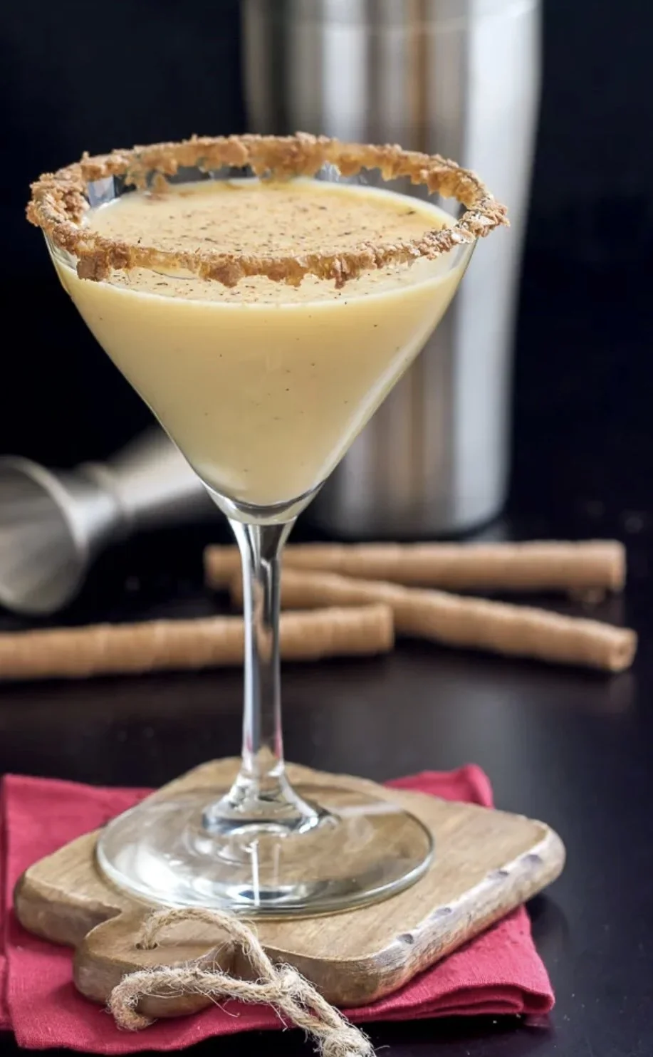 How to Plan the Perfect Holiday Cocktail Party: Tips, Recipes, and Ideas to Impress Your Guests