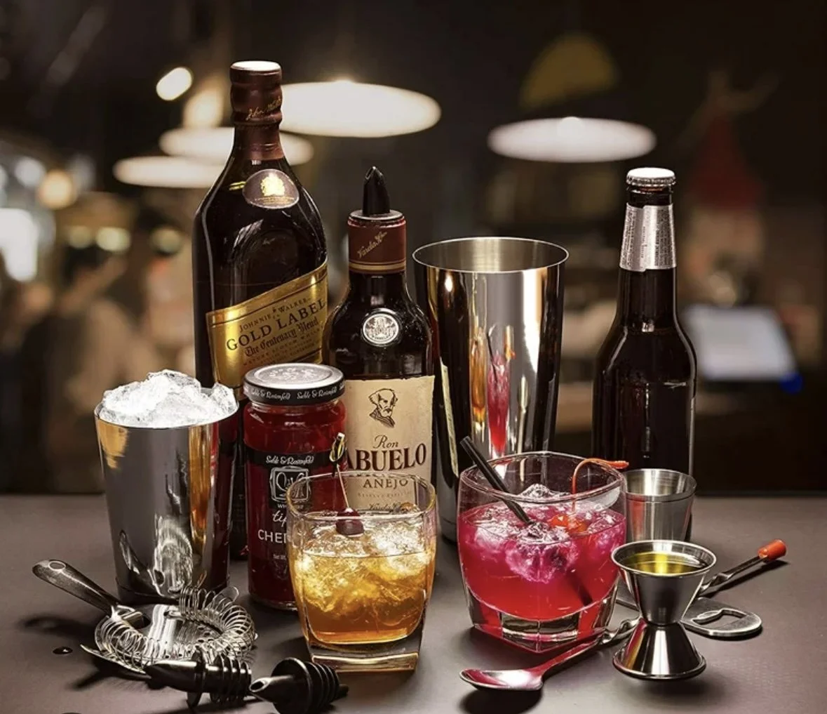 Home Mixology Made Easy – How to Create Craft Cocktails Without a Bar Cart