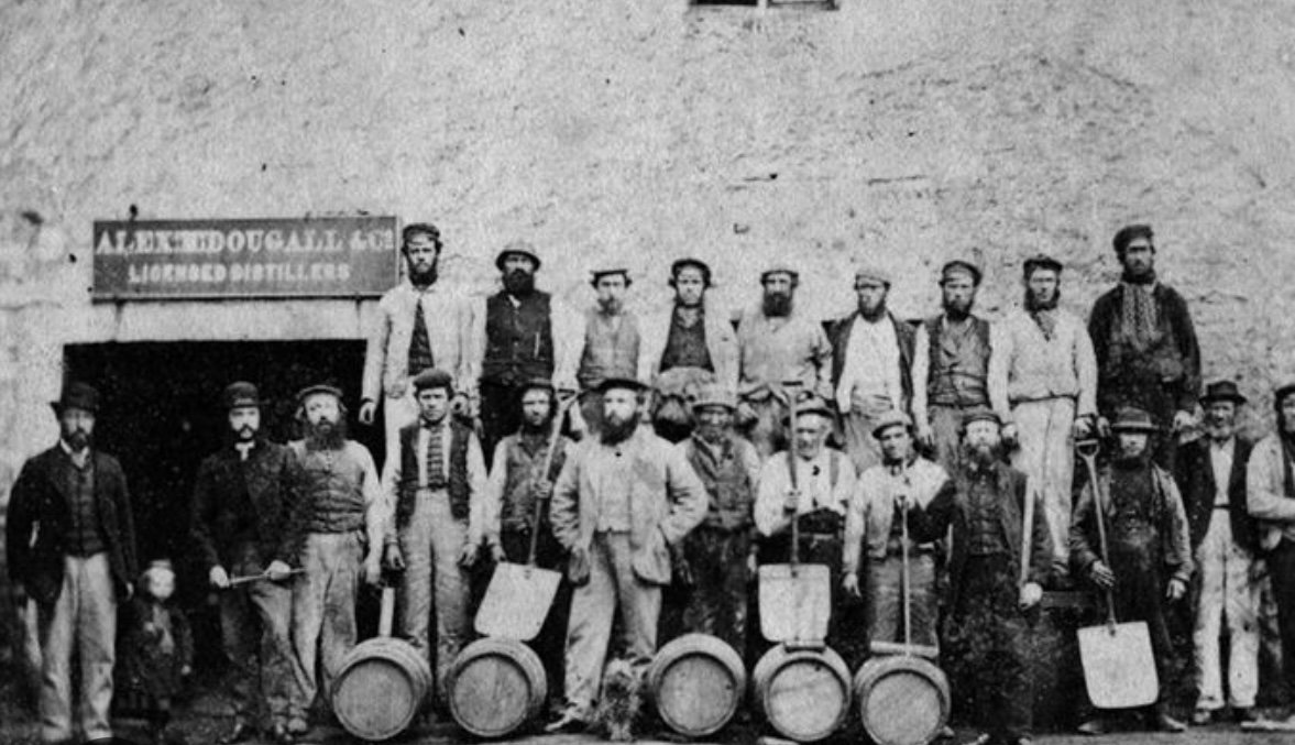 The History of Scotch Cocktails – From Prohibition to Today