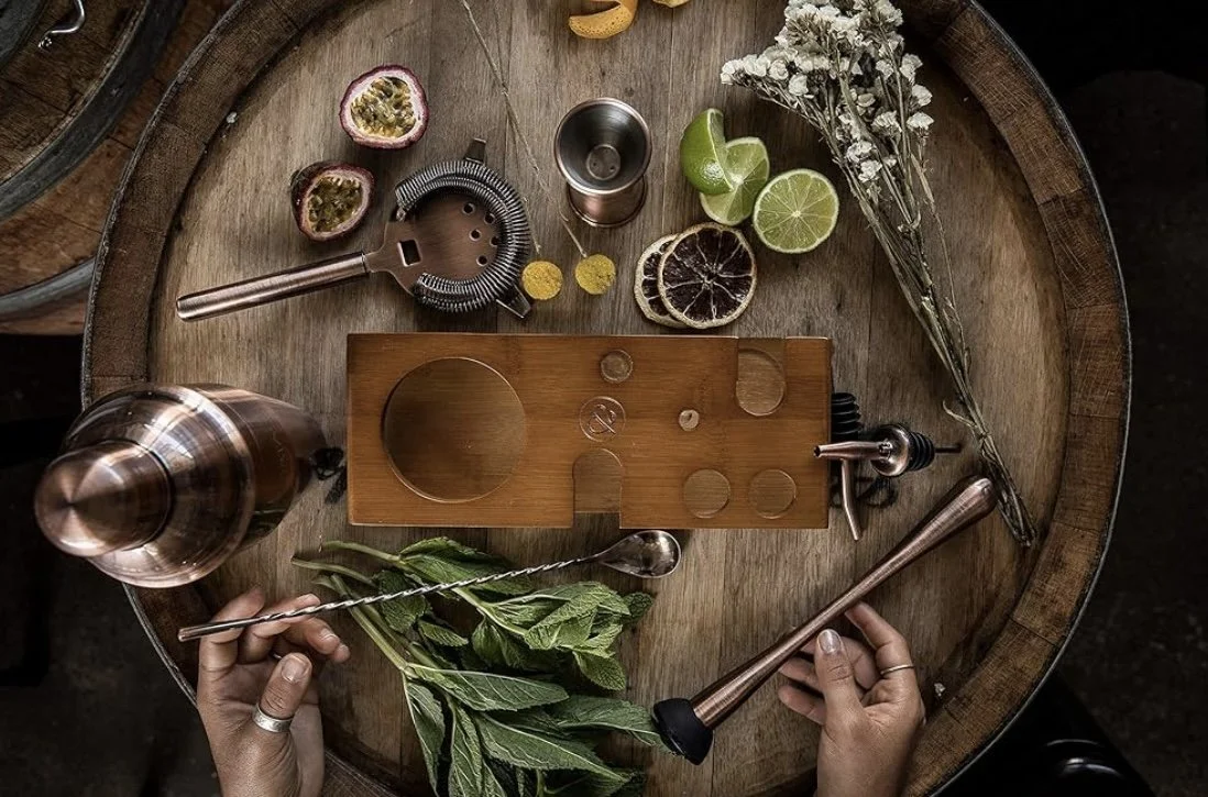 Perfect Gifts for the Discerning Cocktail Enthusiast