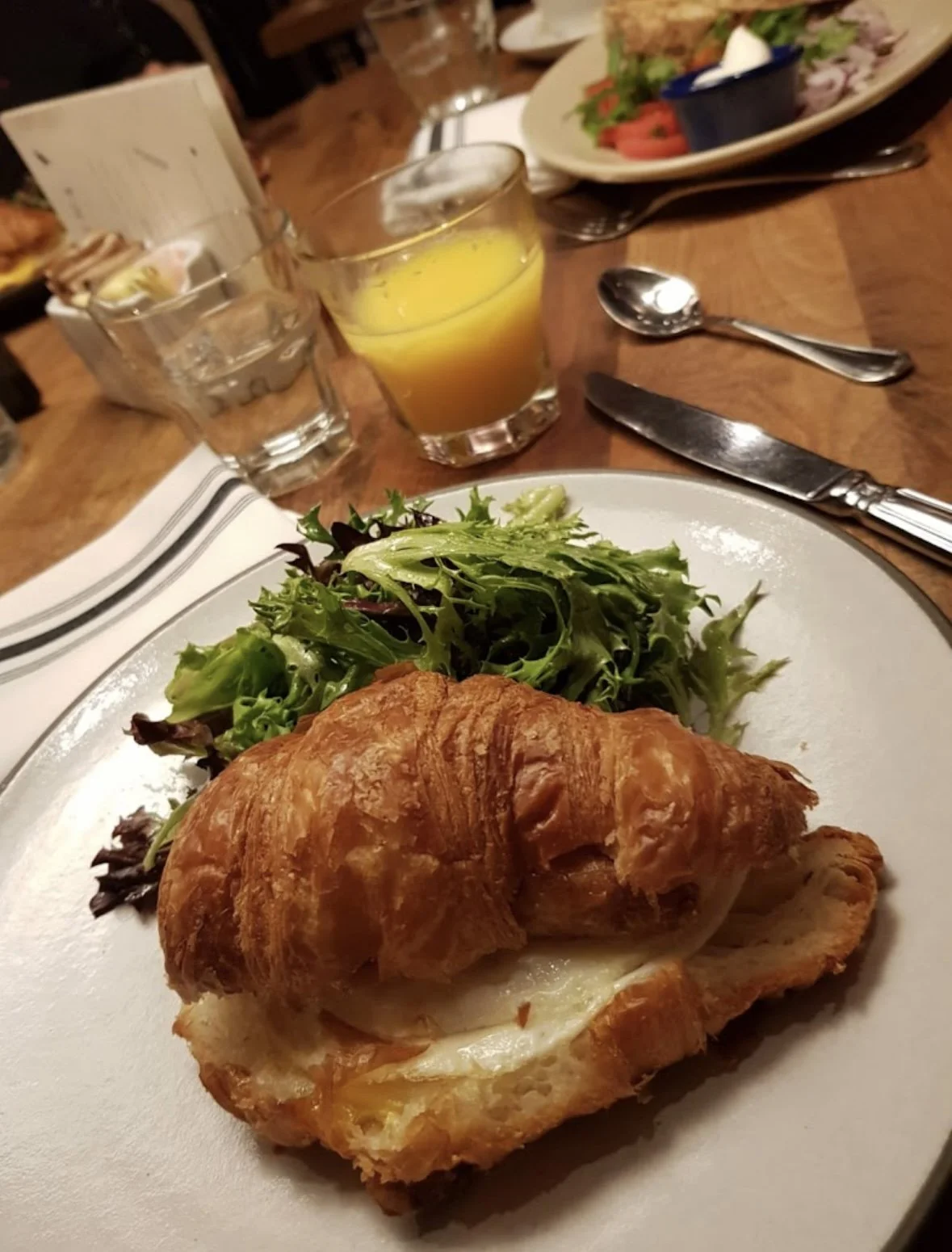 Guide to Boozy Brunches in NYC – Where Cocktails and Comfort Food Collide