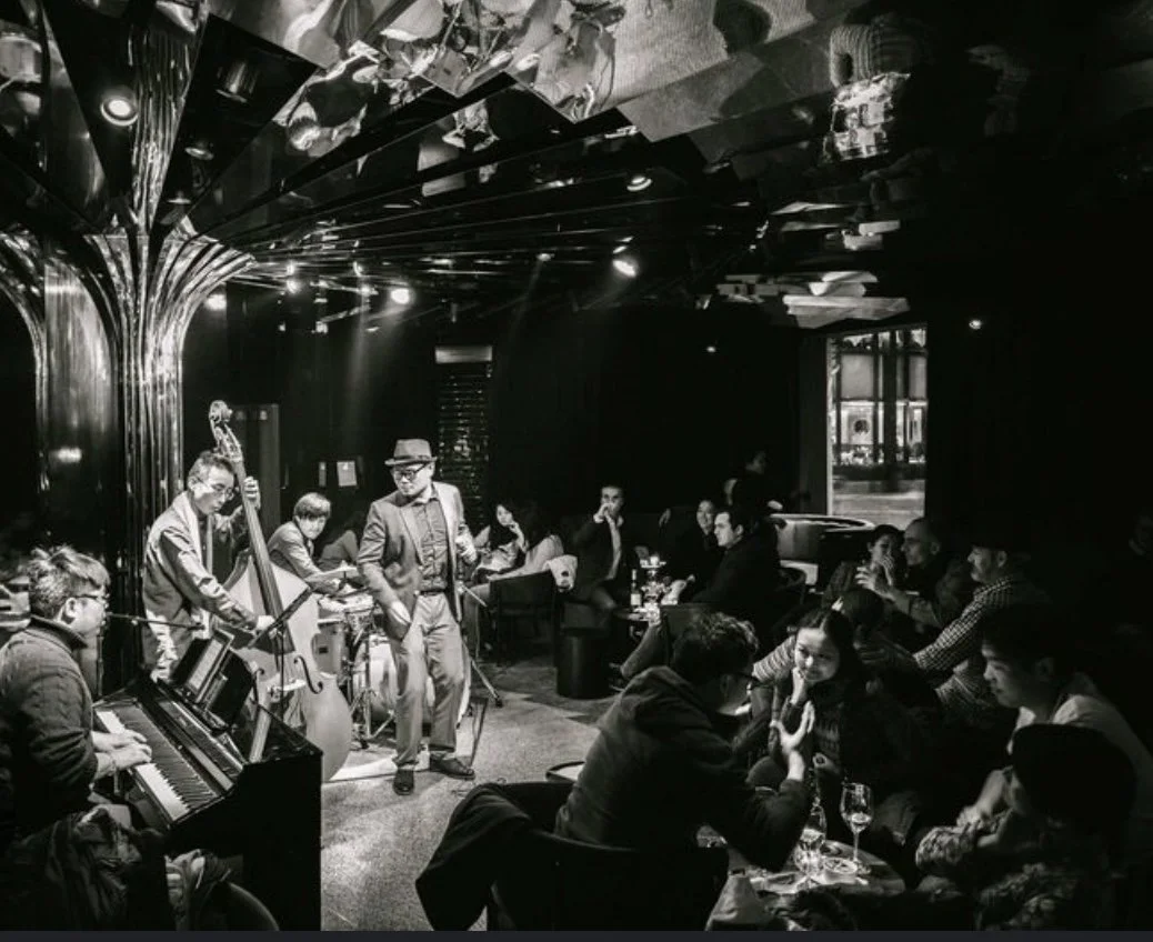Jazz and Gin – NYC Bars That Pair Live Music with Cocktails