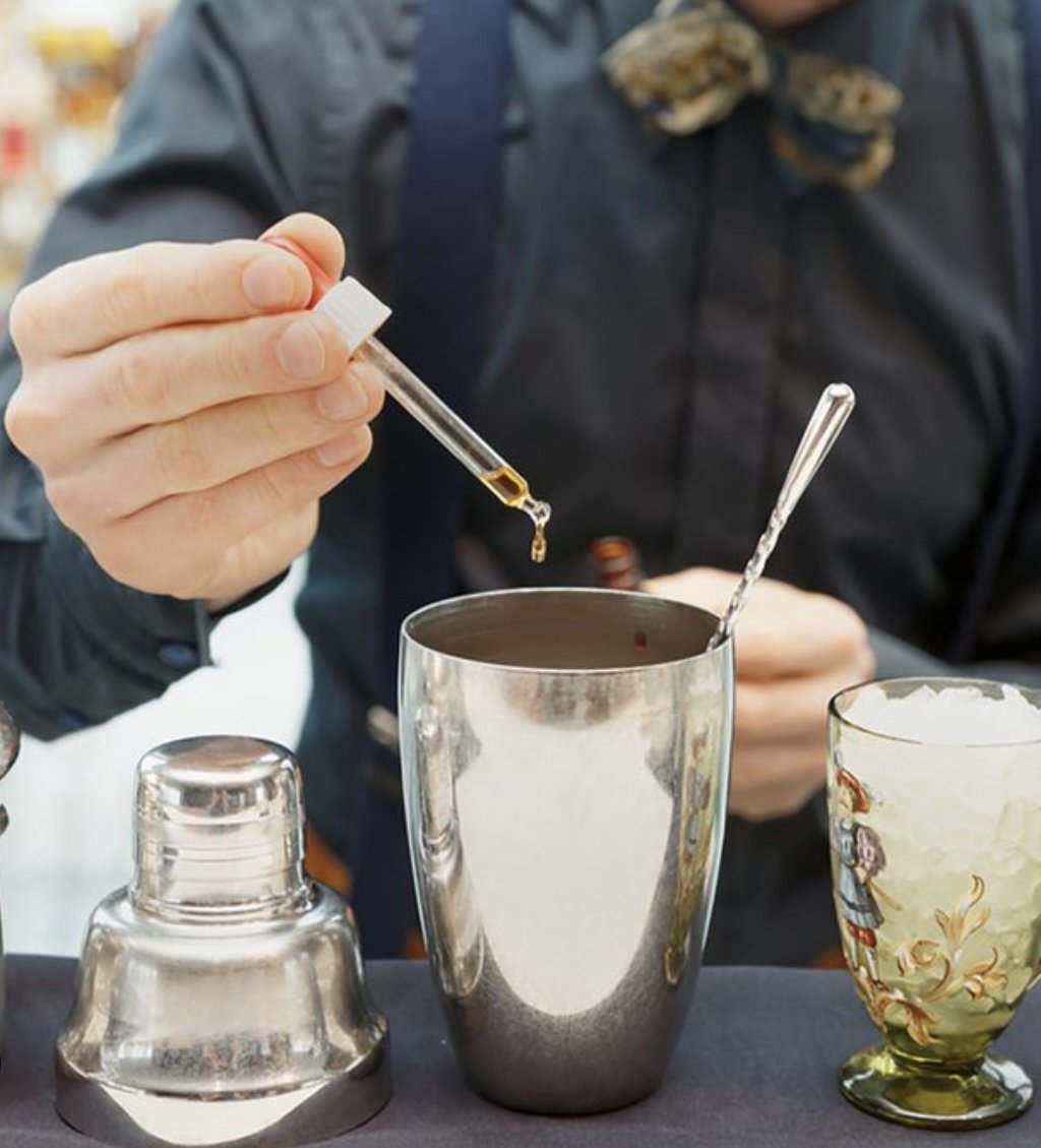  Behind the Bar – The Secret Ingredients NYC Mixologists Swear By