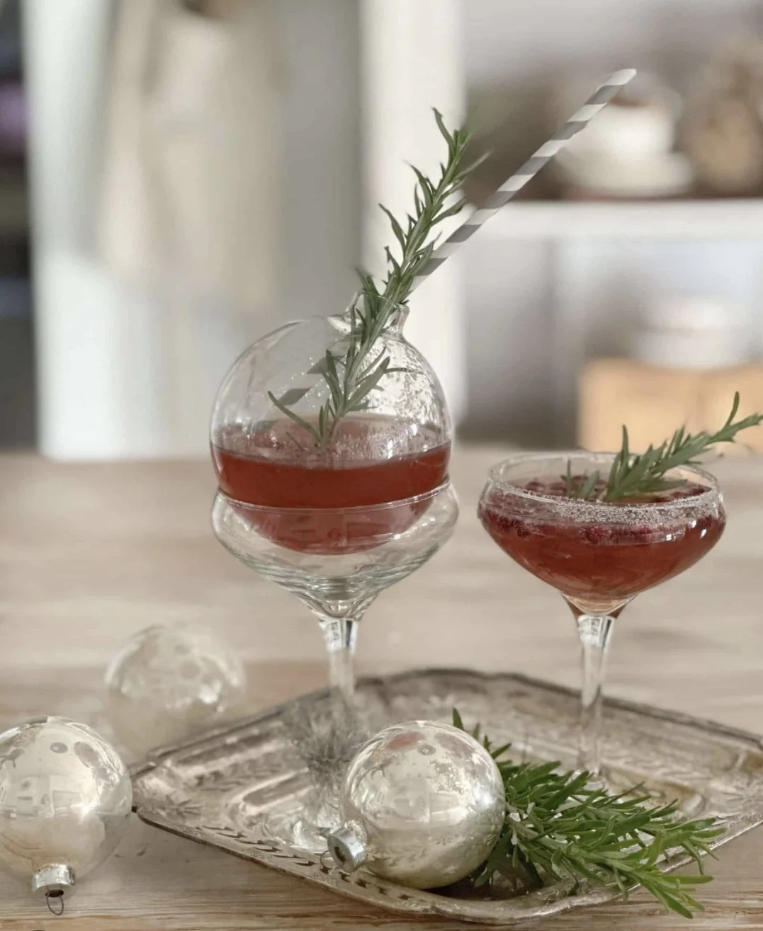 A Spirited Christmas: Classic Cocktails with a Modern Twist
