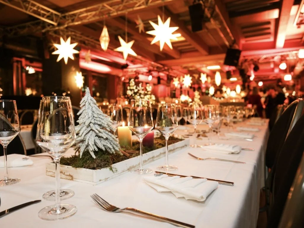 Deck the Halls: Sophisticated Holiday Party Themes