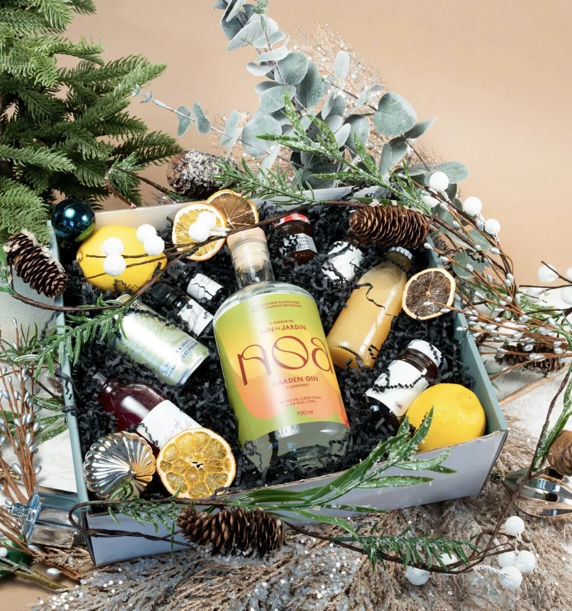 DIY Holiday Cocktail Kits: How to Gift the Perfect Mixology Set