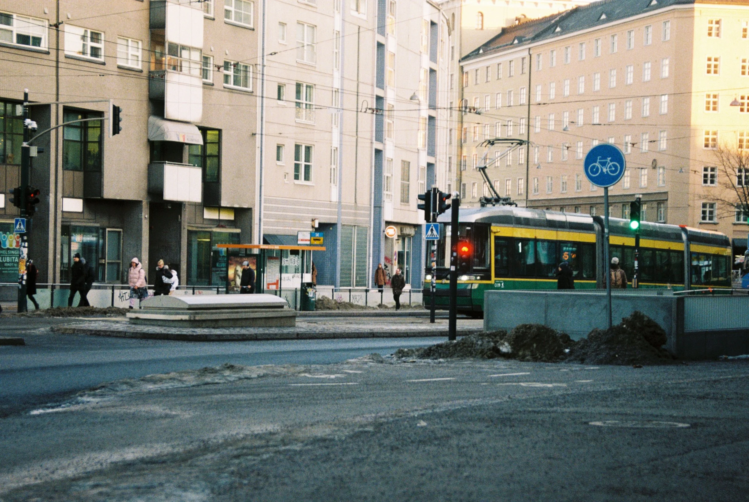 R1-09880-017A.JPG.jpg