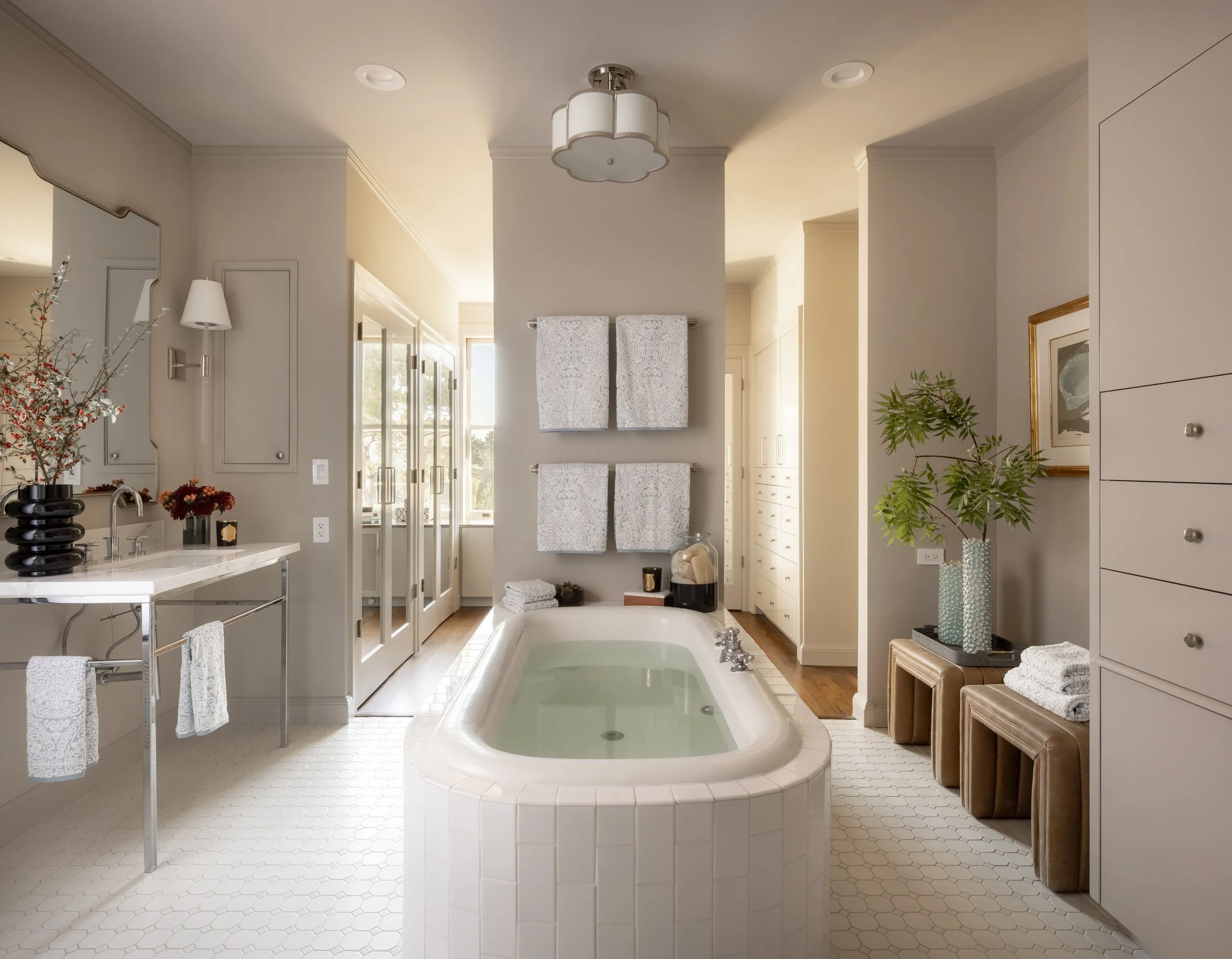 L2_Primary_South_Bath_2134.jpg