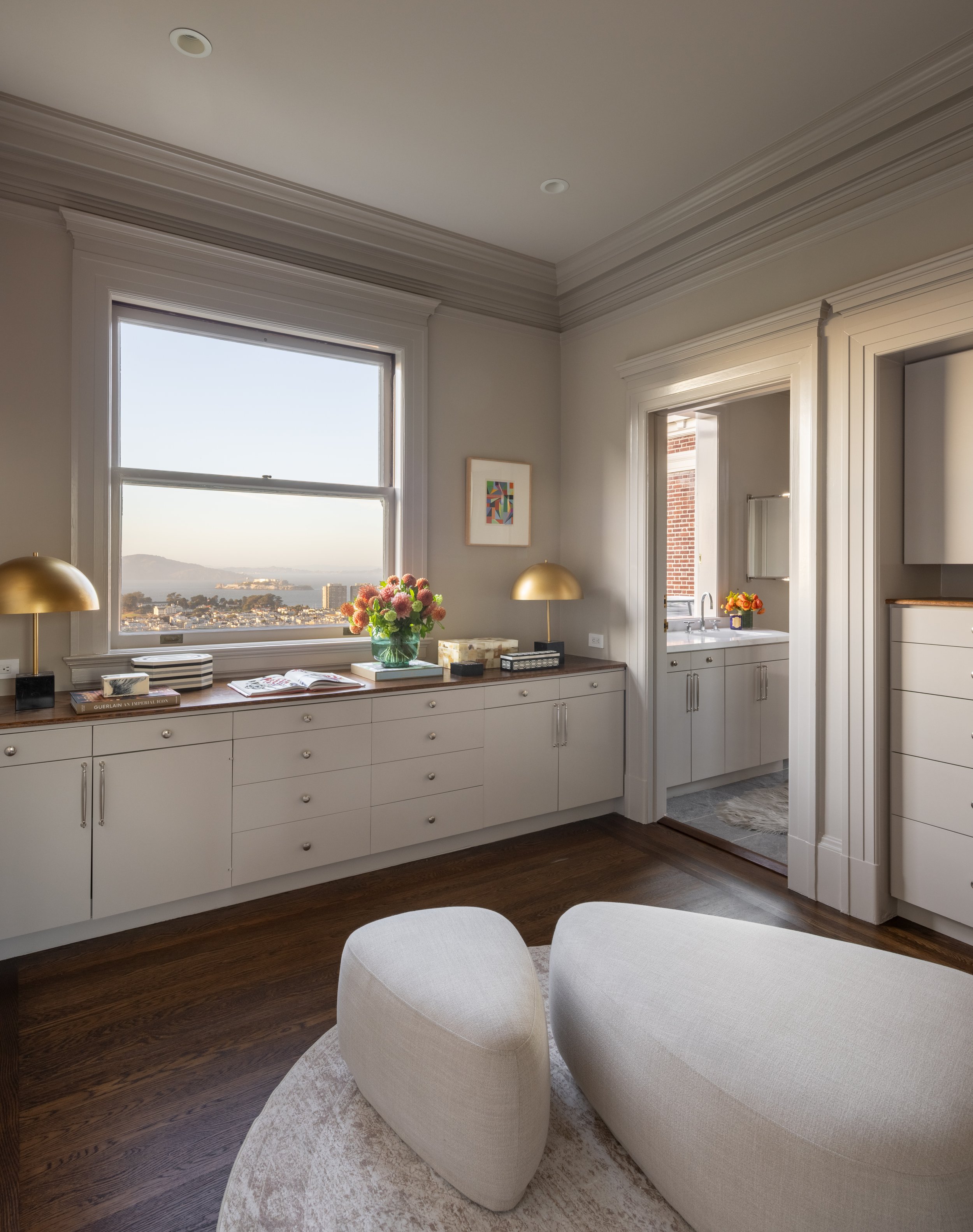 L2_Primary_North_Closet_View_1497.jpg
