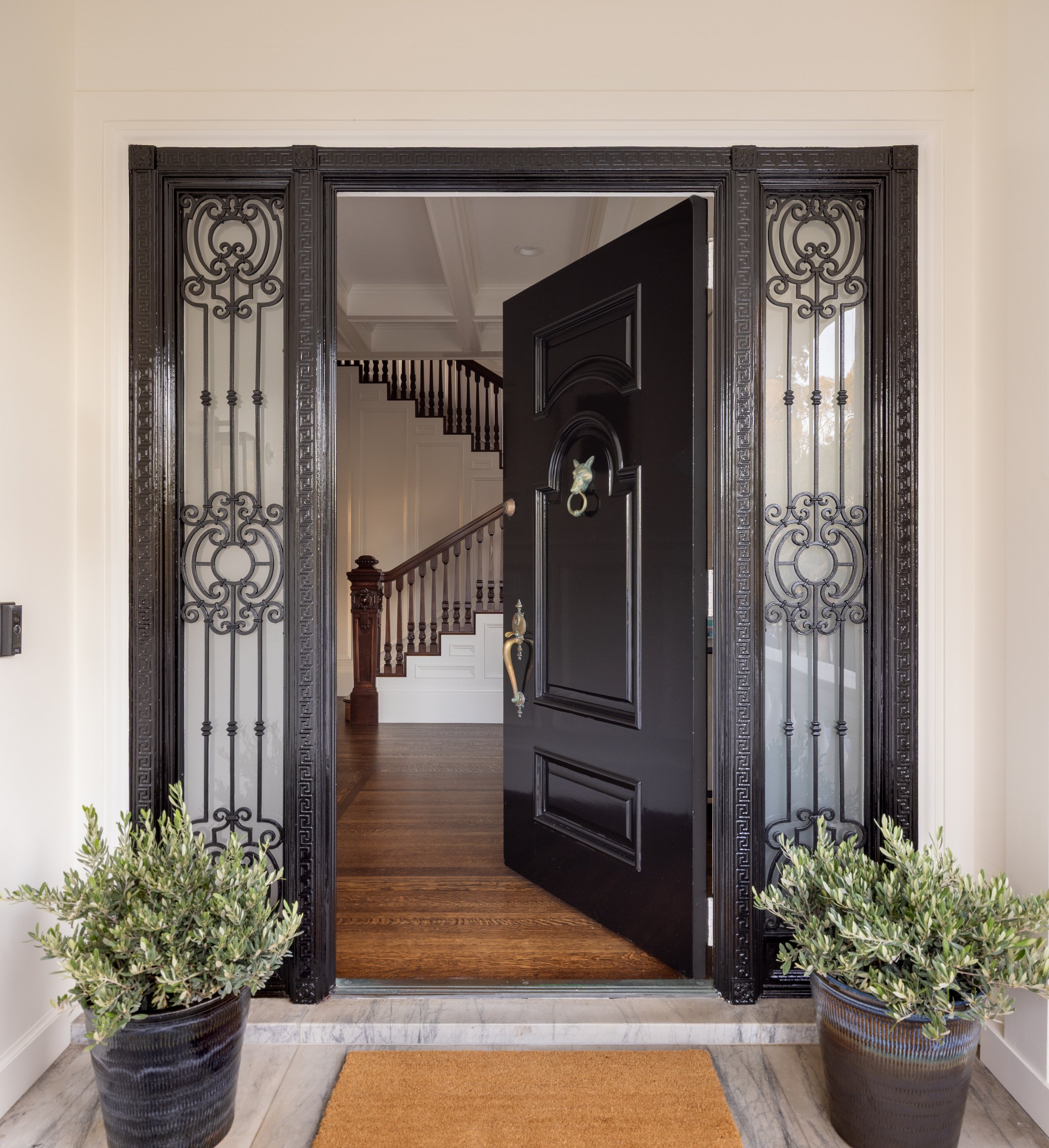 Front_Door_2097.jpg