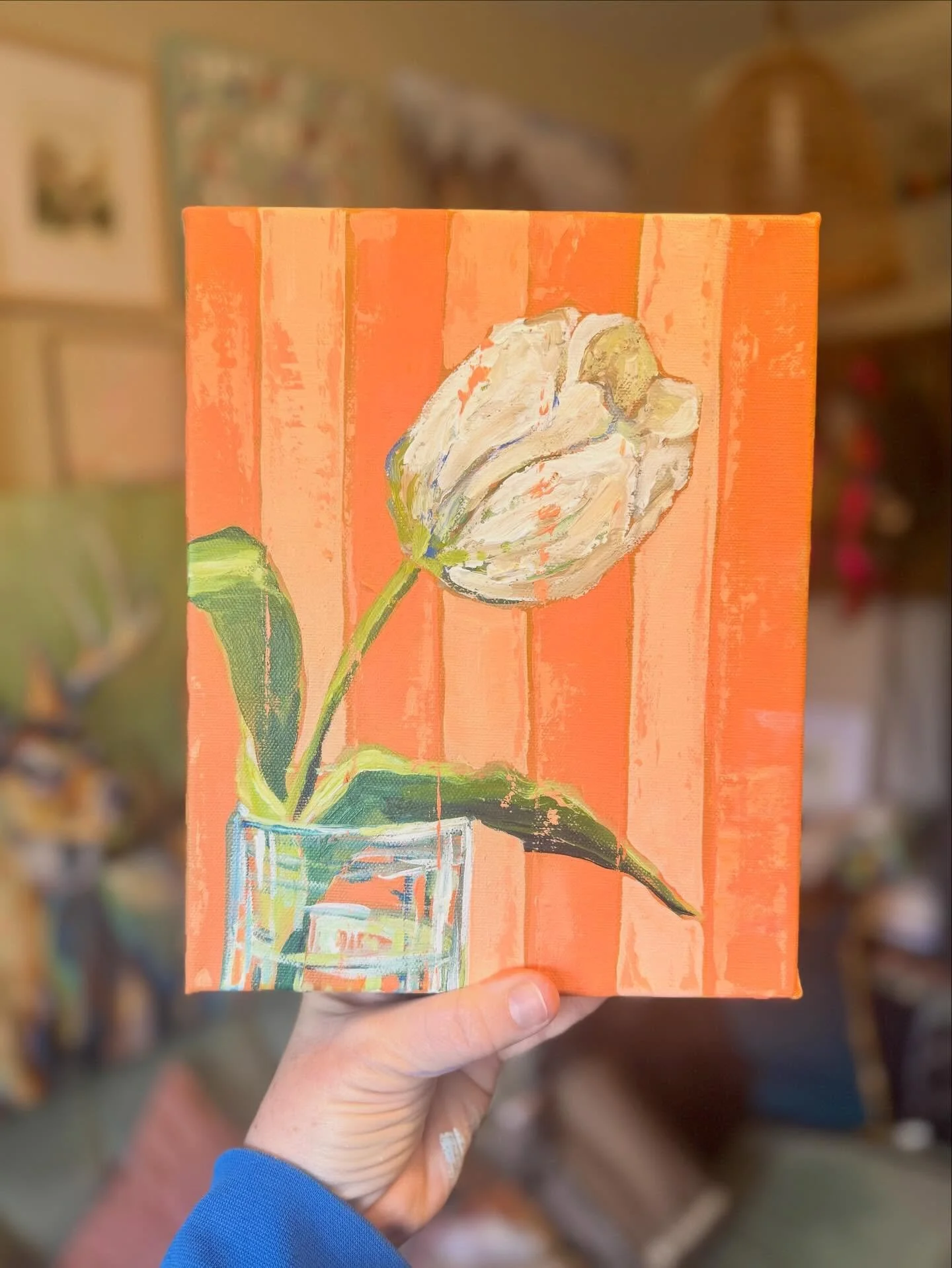 Could be yours&hellip;. this June!  Little lovely tulip 8x10 will be at Alcove. Creating a bunch of florals, landscapes, and still life paintings for your walls&hellip;.. start making room!  #originalart #saramulderart #flower #floralpainting