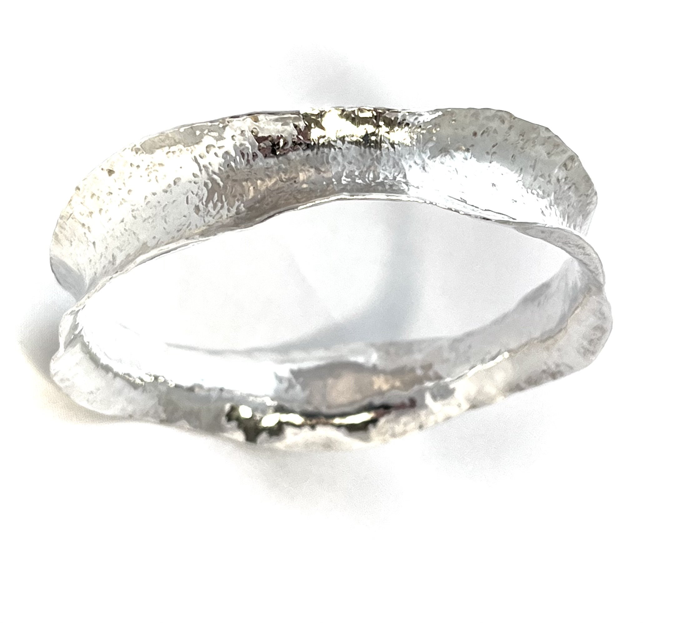 wave bangle 1.jpeg
