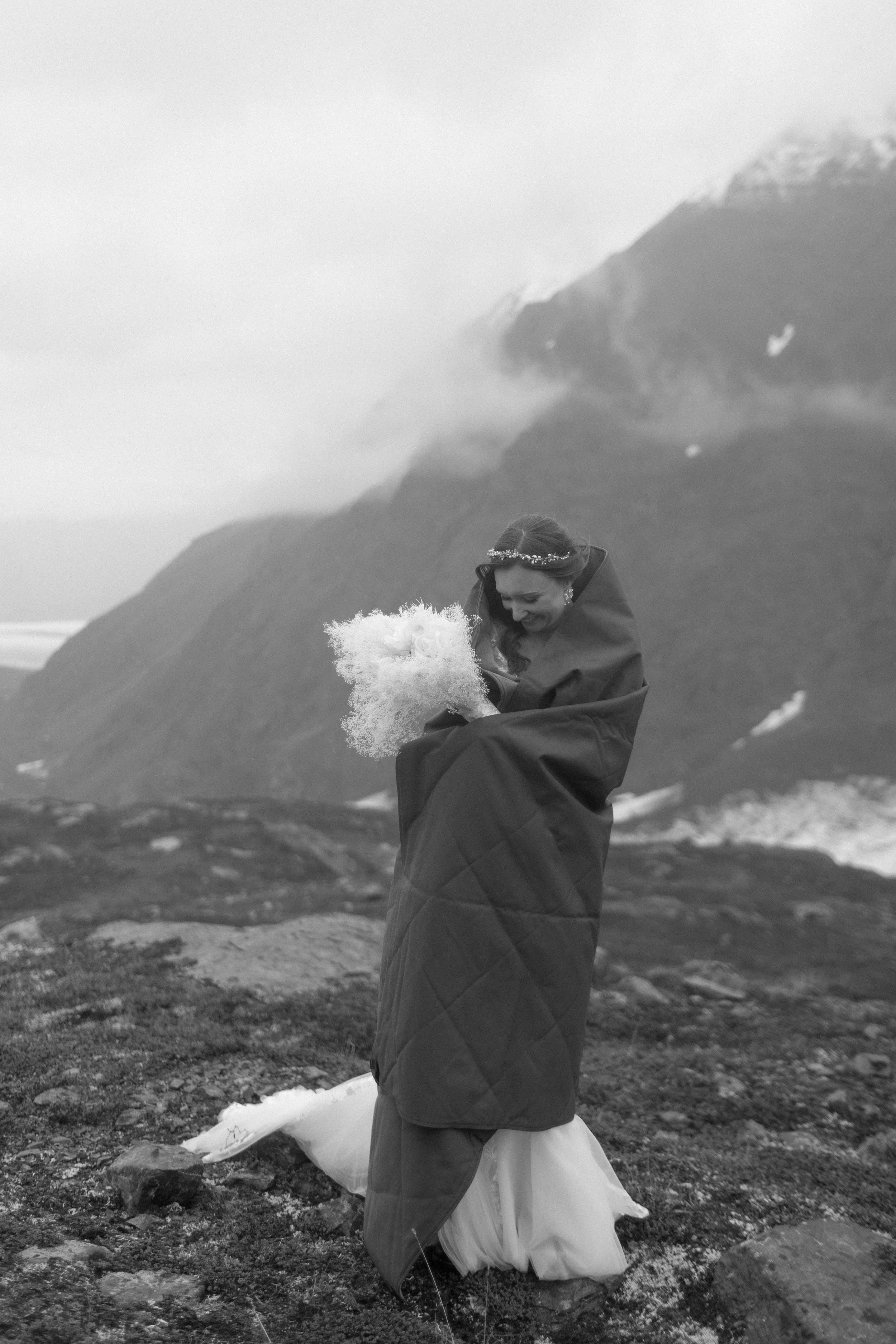 alaska-helicopter-elopement-photography-57.jpg