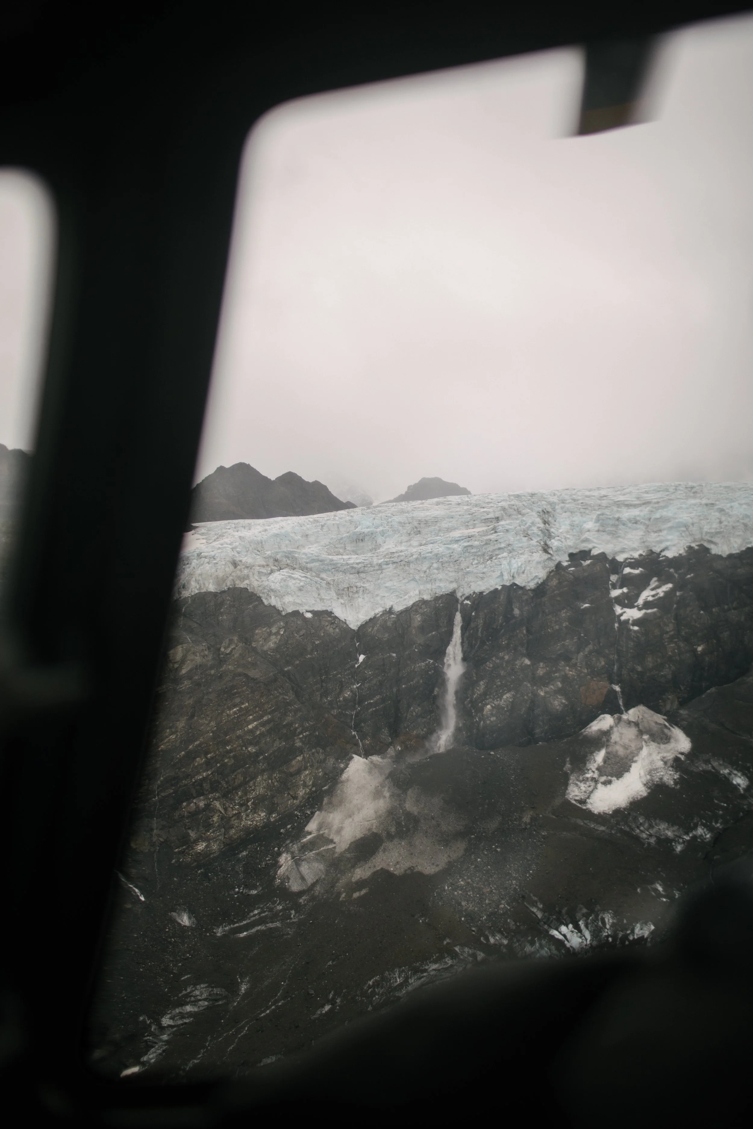 alaska-helicopter-elopement-photography-38.jpg