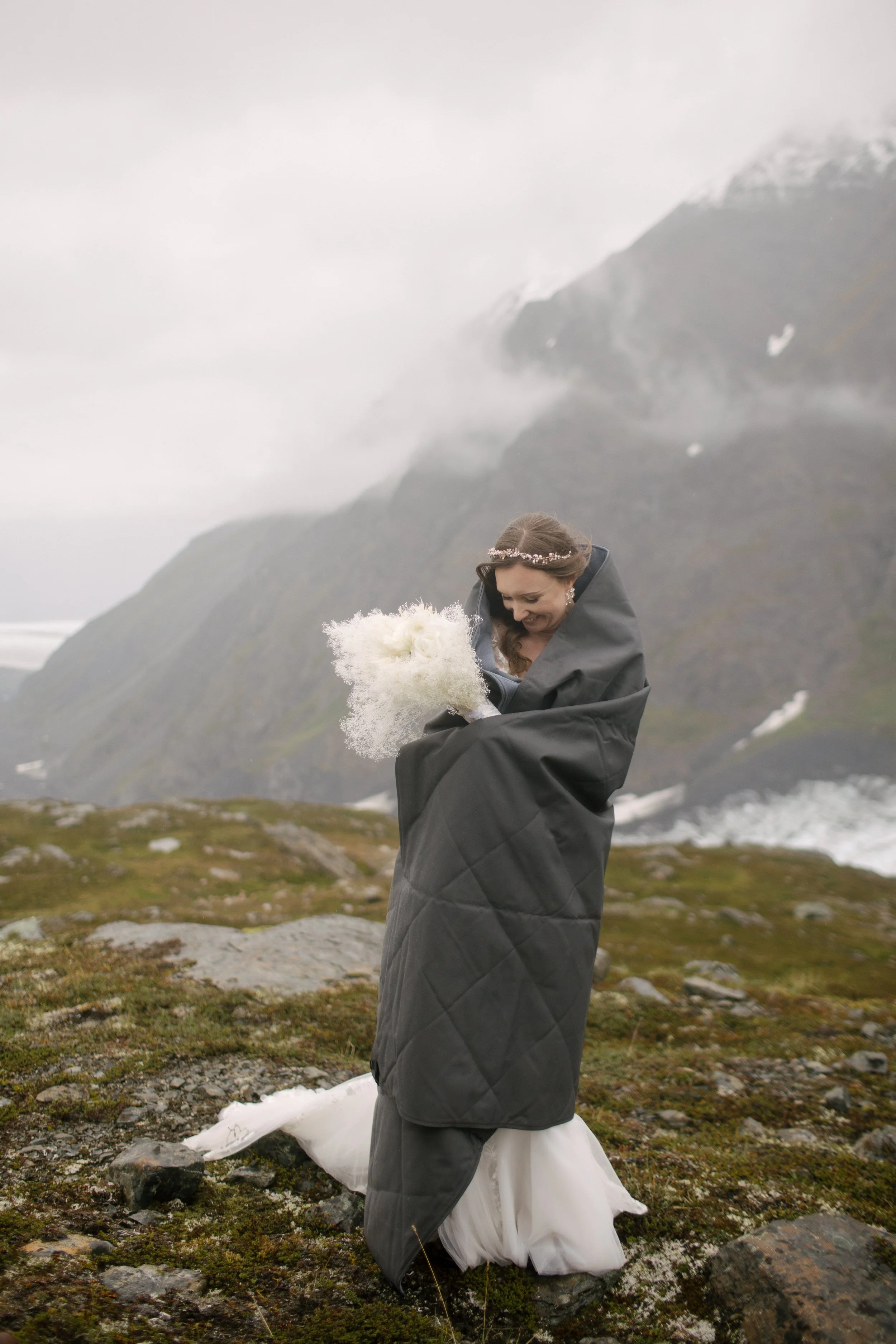 alaska-helicopter-elopement-photography-58.jpg