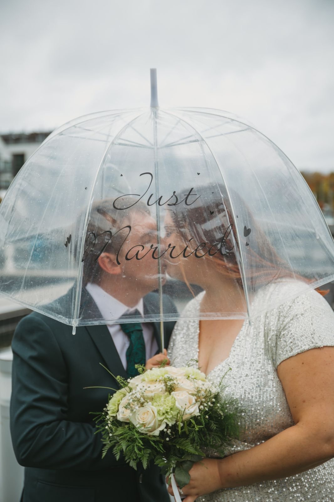 WEDDING OFFICIANT TORONTO WEDDING OFFICIANT YORK REGION MARRIAGE OFFICIANT TORONTO MARRIAGE OFFICIANT DURHAM REGION SIMCOE COUNTY WEDDING OFFICIANT SERVICES