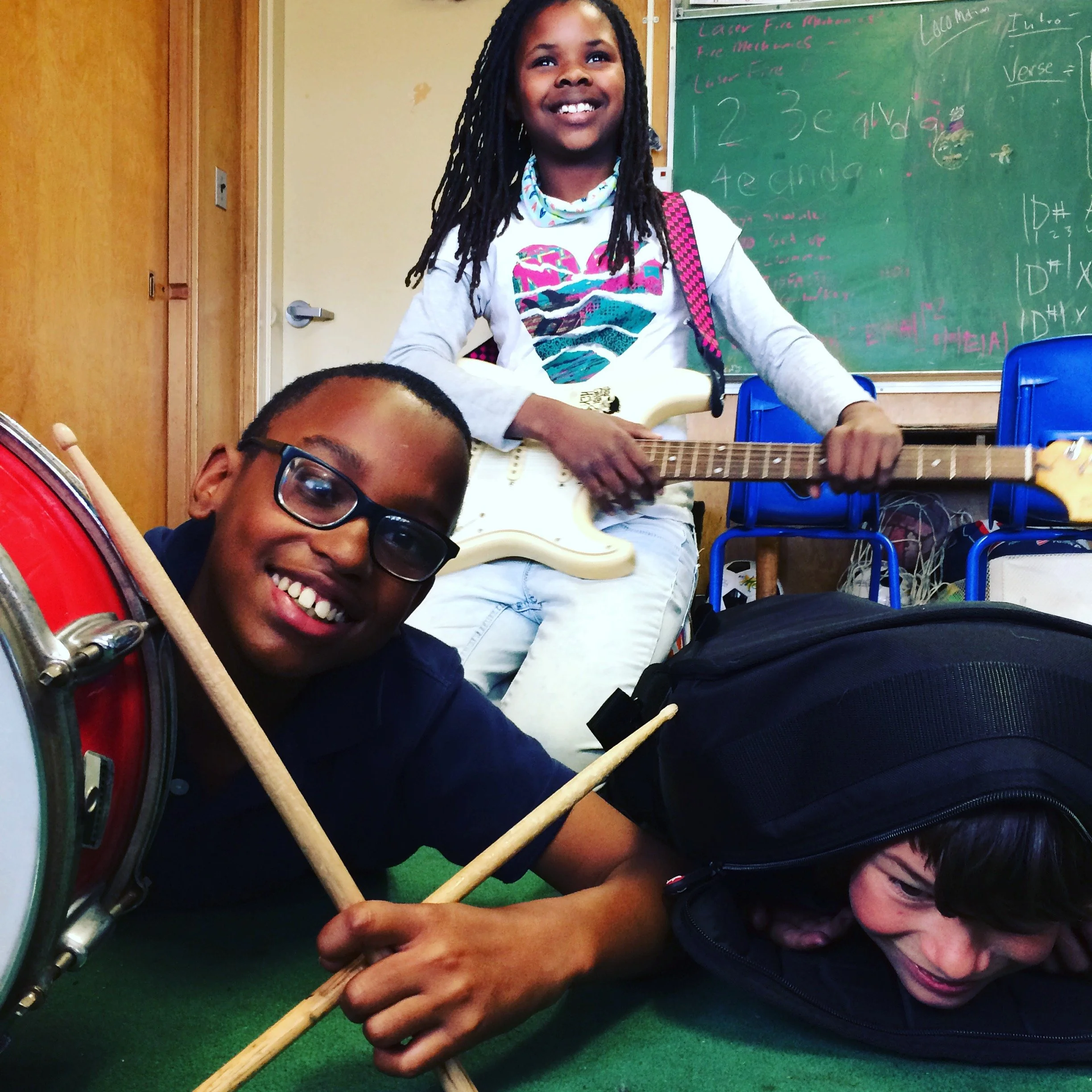 Best Bay Rock Program for Kids and Adults. Learn the drums, bass and keyboards, songwriting, and how to perform at 3 O'Clock Rock.