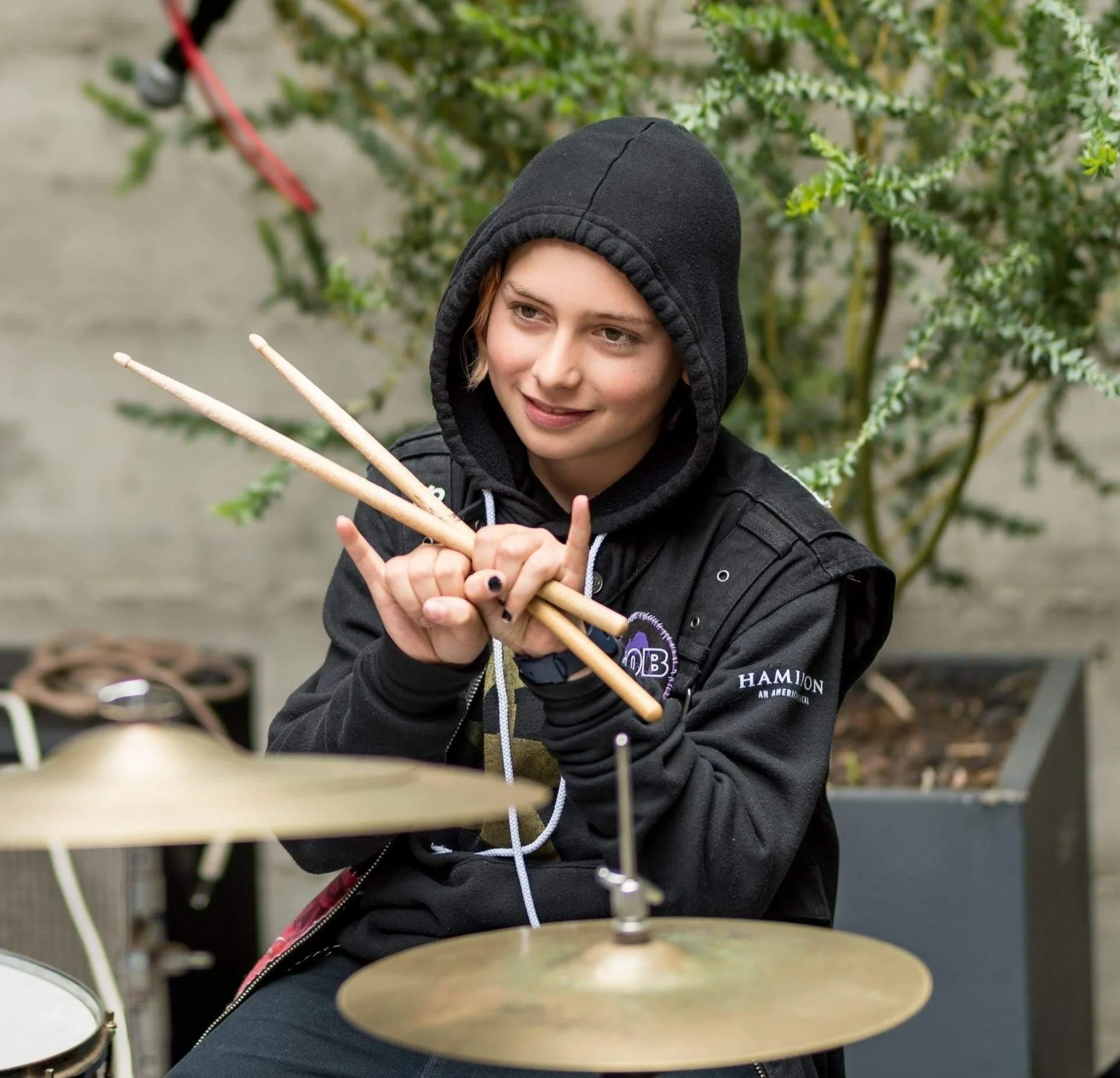 Best Bay Rock Program for Kids and Adults. Learn the drums, bass and keyboards, songwriting, and how to perform at 3 O'Clock Rock.