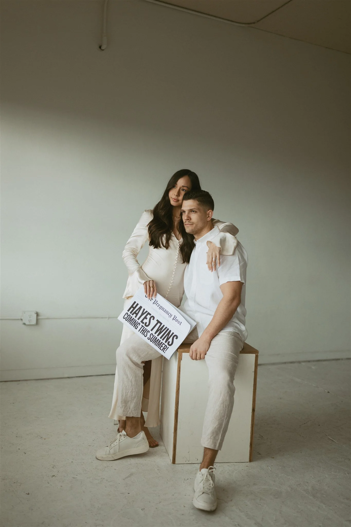 twin-pregnancy-announcement-14.jpg