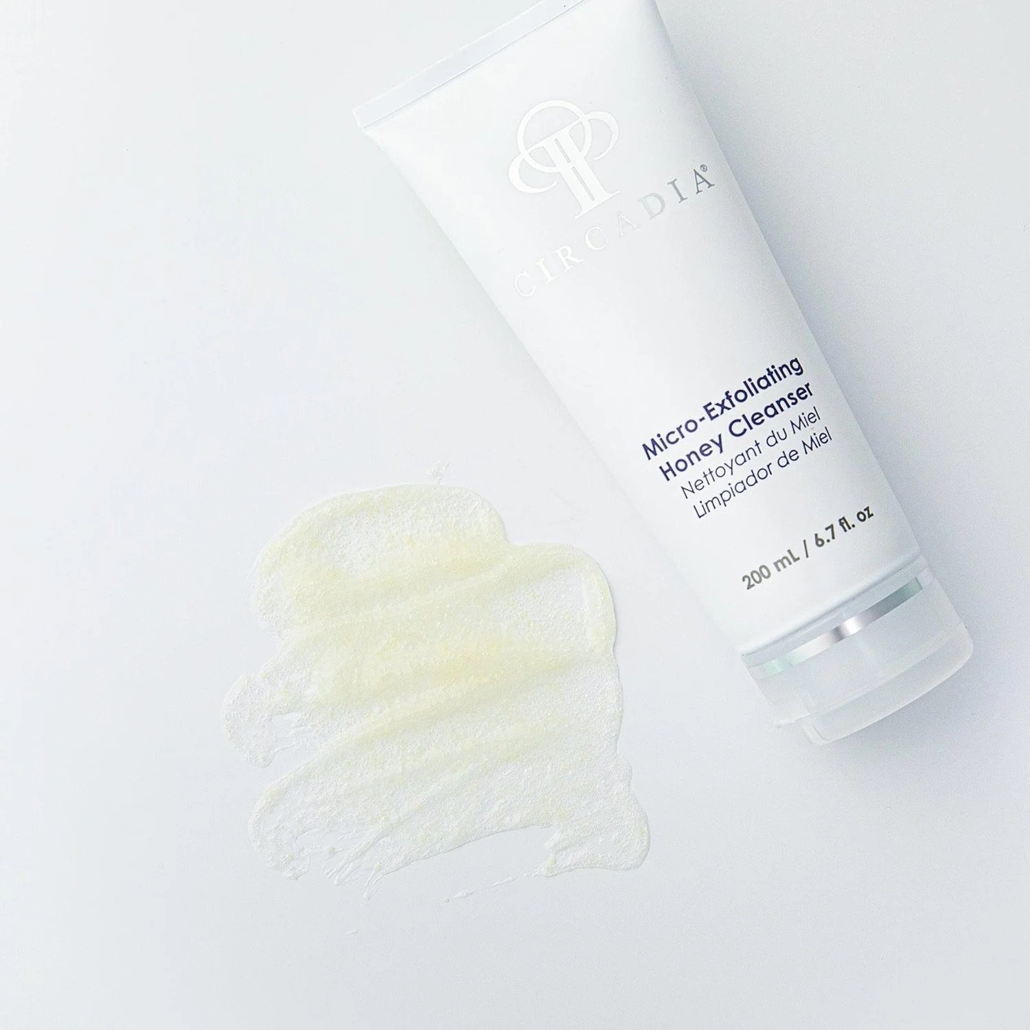 micro-exfoliating-honey-cleanser-circadia-2.jpeg
