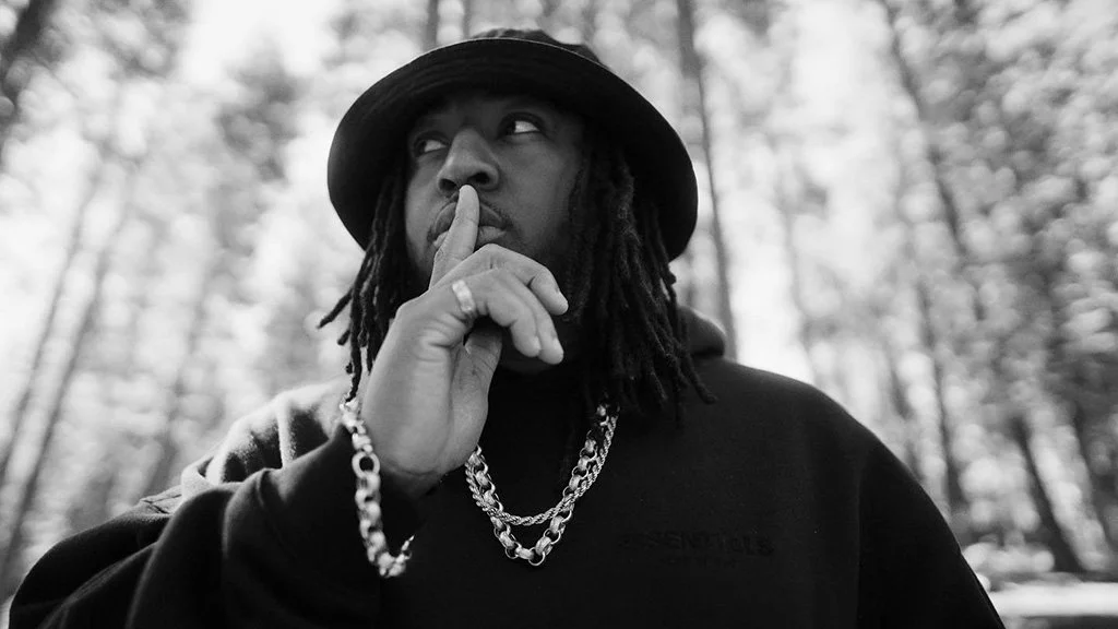 headshot: VITAL POWERS