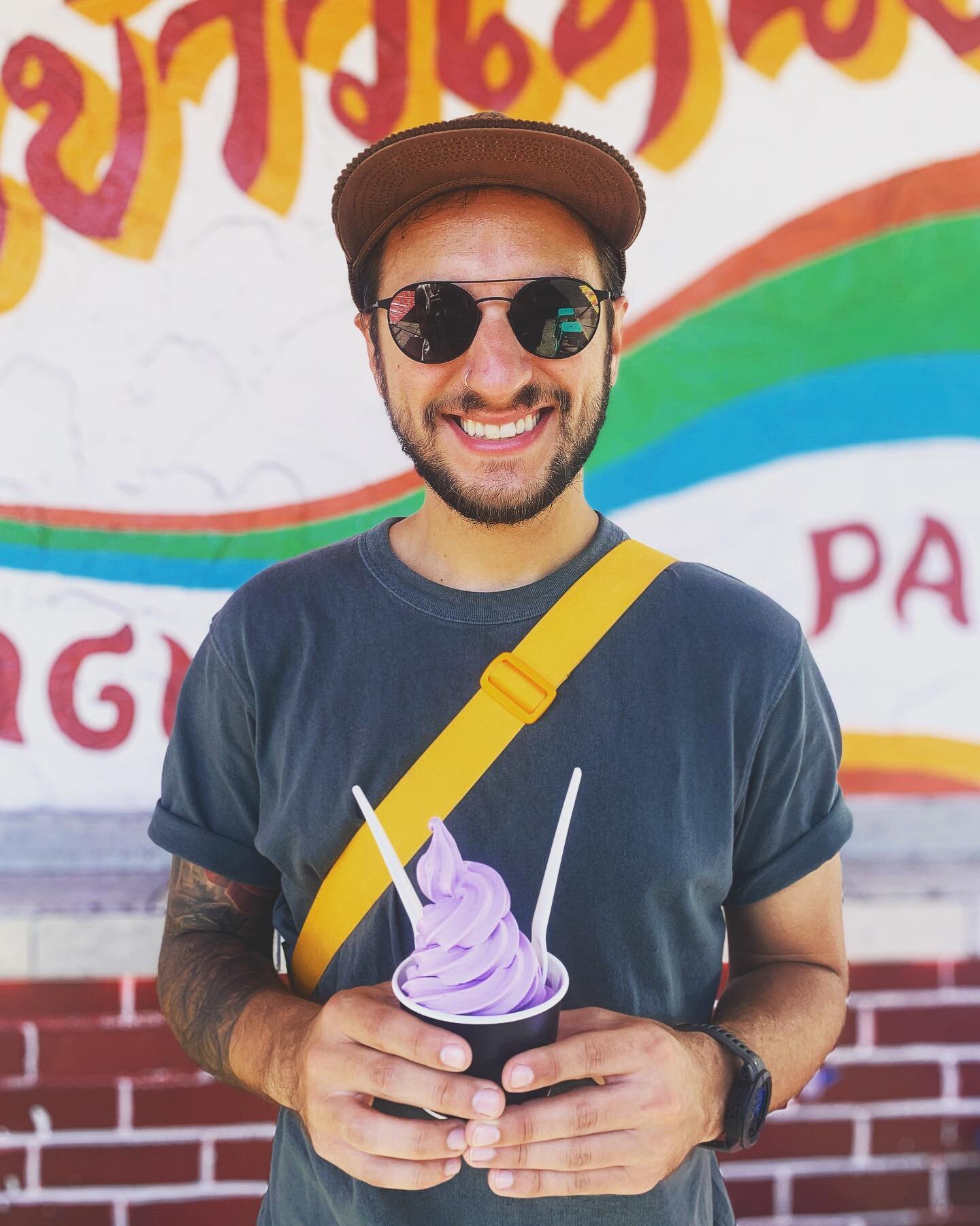&ldquo;How many colors can you fit into one photo?&rdquo; 🎨 #LA #VeganSoftServe #UbeYourThirst
.
📷: @findingnimah
