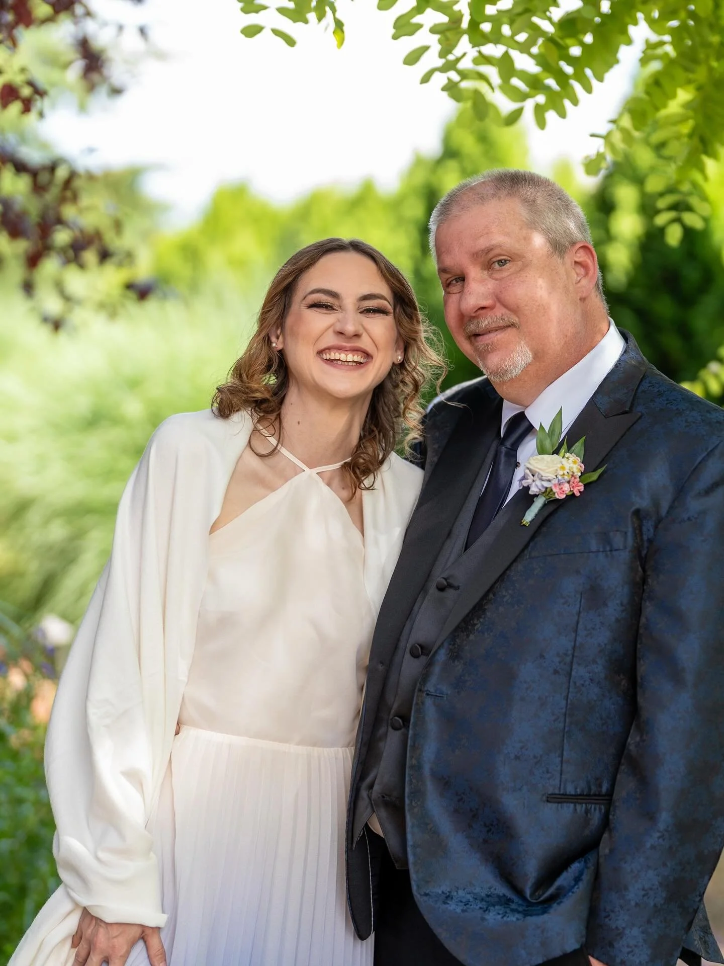 What a beautiful day for a wedding. I couldn&rsquo;t have dialed up better weather if I&rsquo;d wanted to! Congratulations to Tracy and John and a huge thanks to Andrea and the rest of the incredible team that helped bring this day together in just m