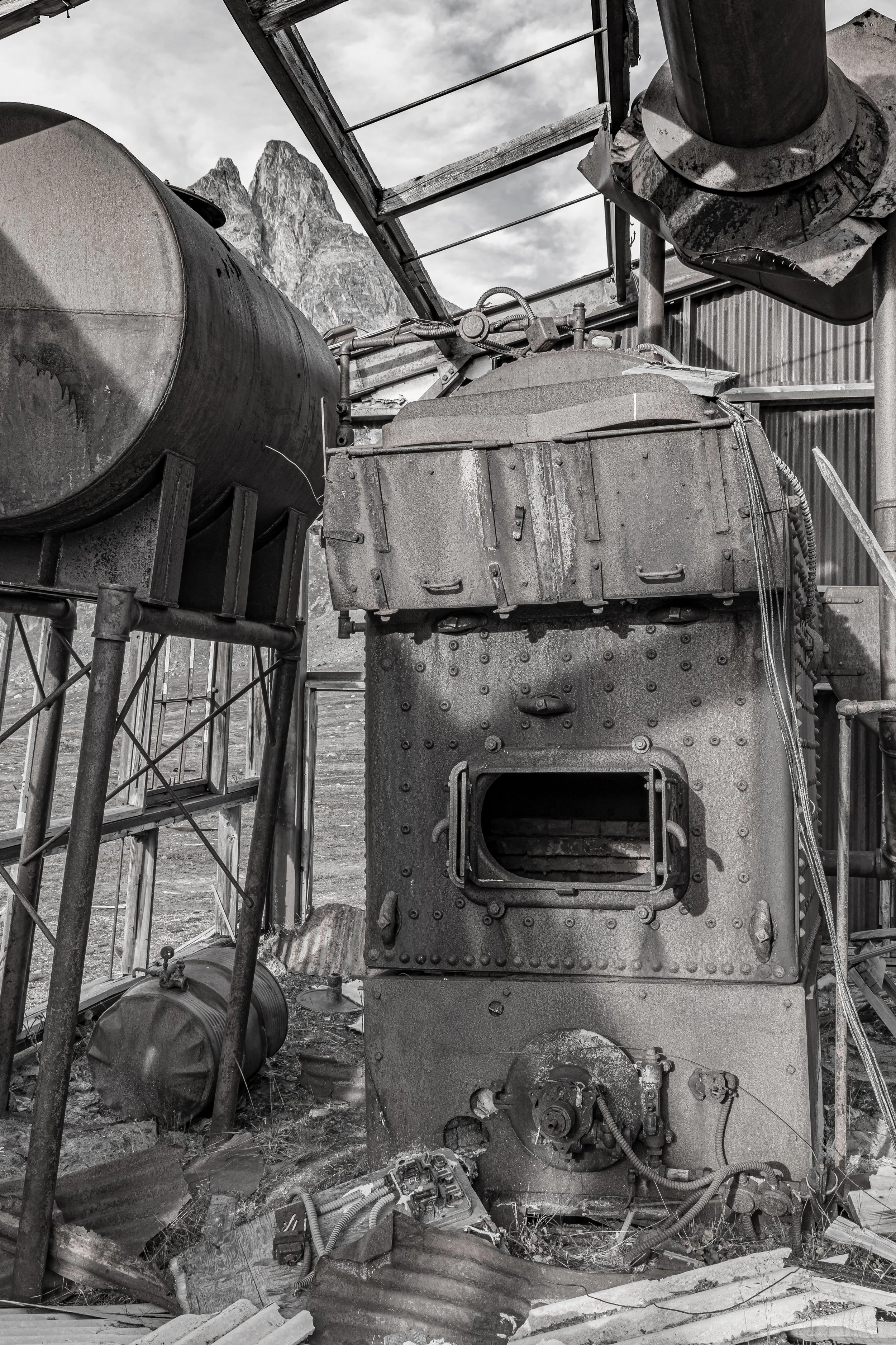 _62_5365 BW.jpg